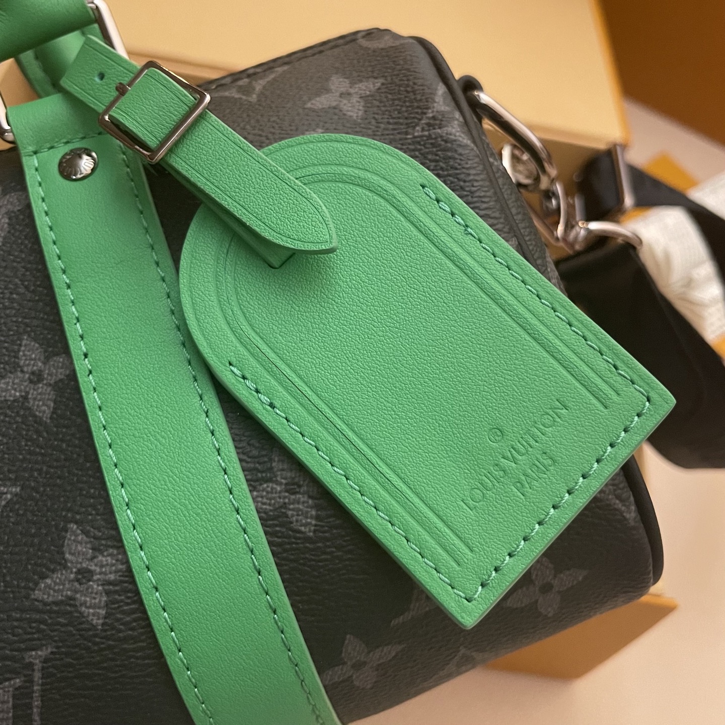 Louis Vuitton Keepall Bandouliere 25 Monogram Eclipse Canvas Handbag 4 i1752588366439 9635 0 3