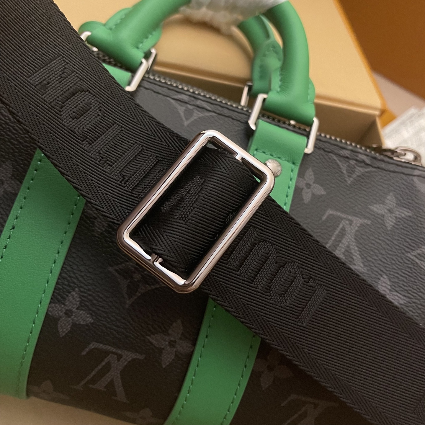 Louis Vuitton Keepall Bandouliere 25 Monogram Eclipse Canvas Handbag 9 i1752588366539 4450 0 8