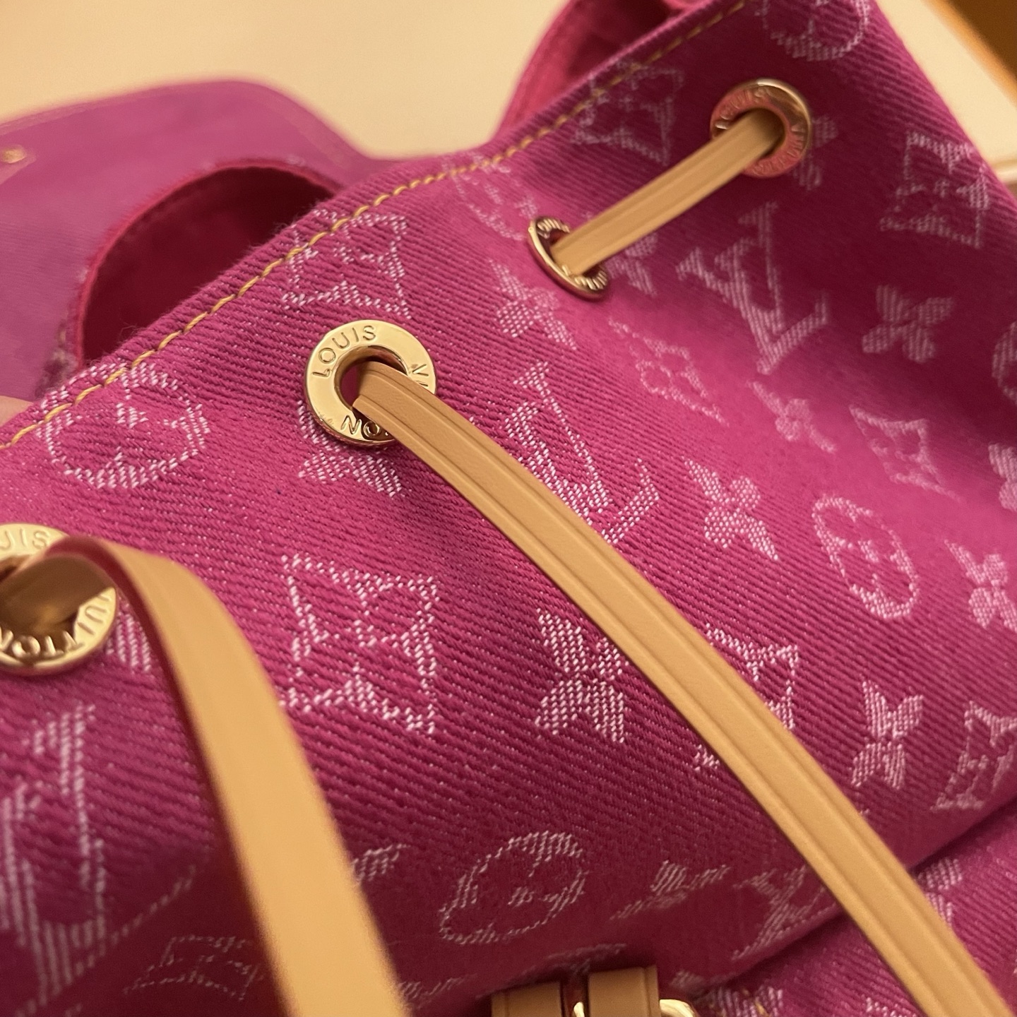 Louis Vuitton Pink Denim Backpack Vintage Limited Edition - M95240 7 i1752588485244 9541 0 5