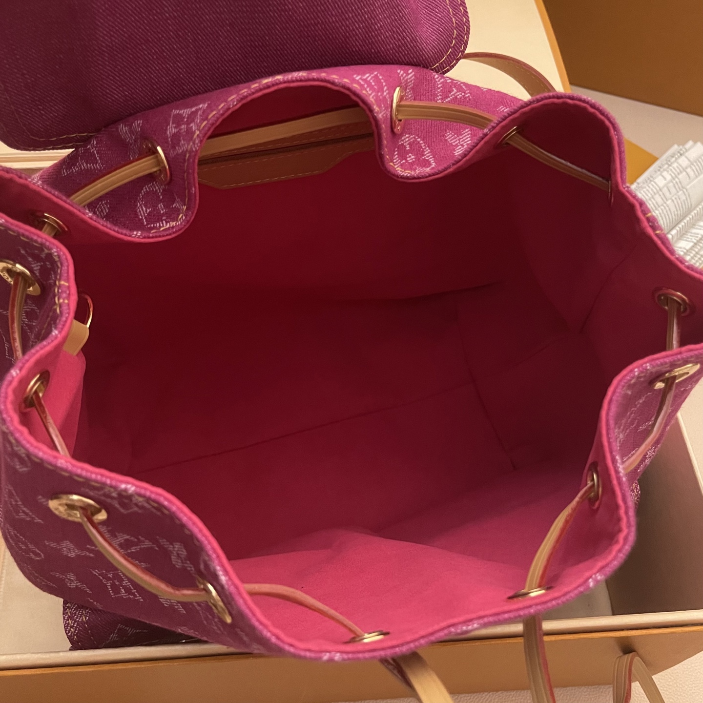 Louis Vuitton Pink Denim Backpack Vintage Limited Edition - M95240 8 i1752588485299 889 0 7