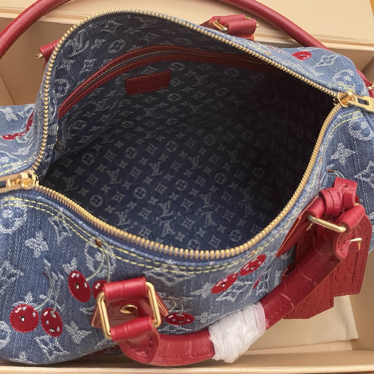 Louis Vuitton Speedy Soft 30 Bag Monogram Denim Cherry Embroidery 9 i1752590083243 4920 0 8