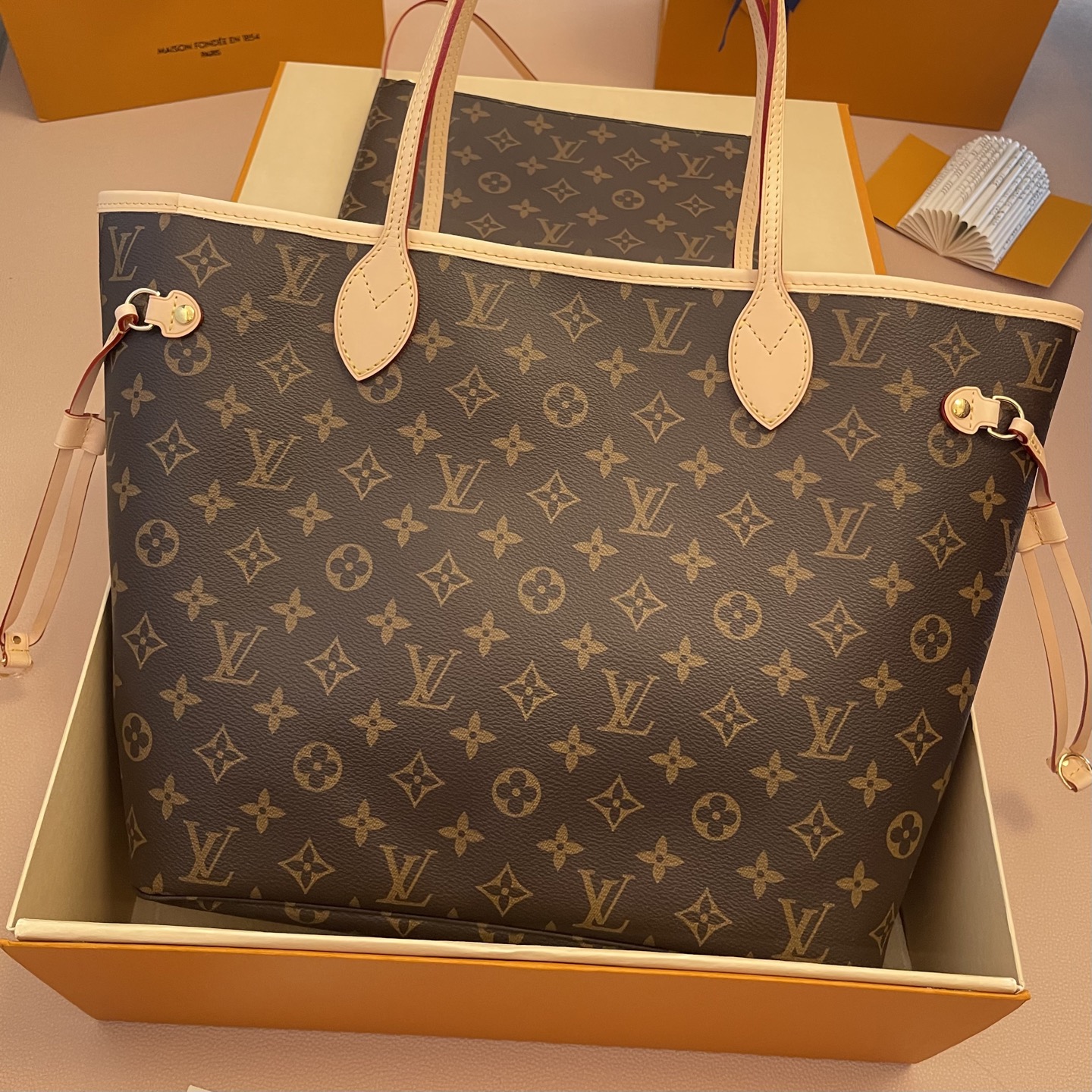 Louis Vuitton Neverfull MM Monogram Canvas Tote Bag with Leather Trim 1 i1754751397371 3882 0 0