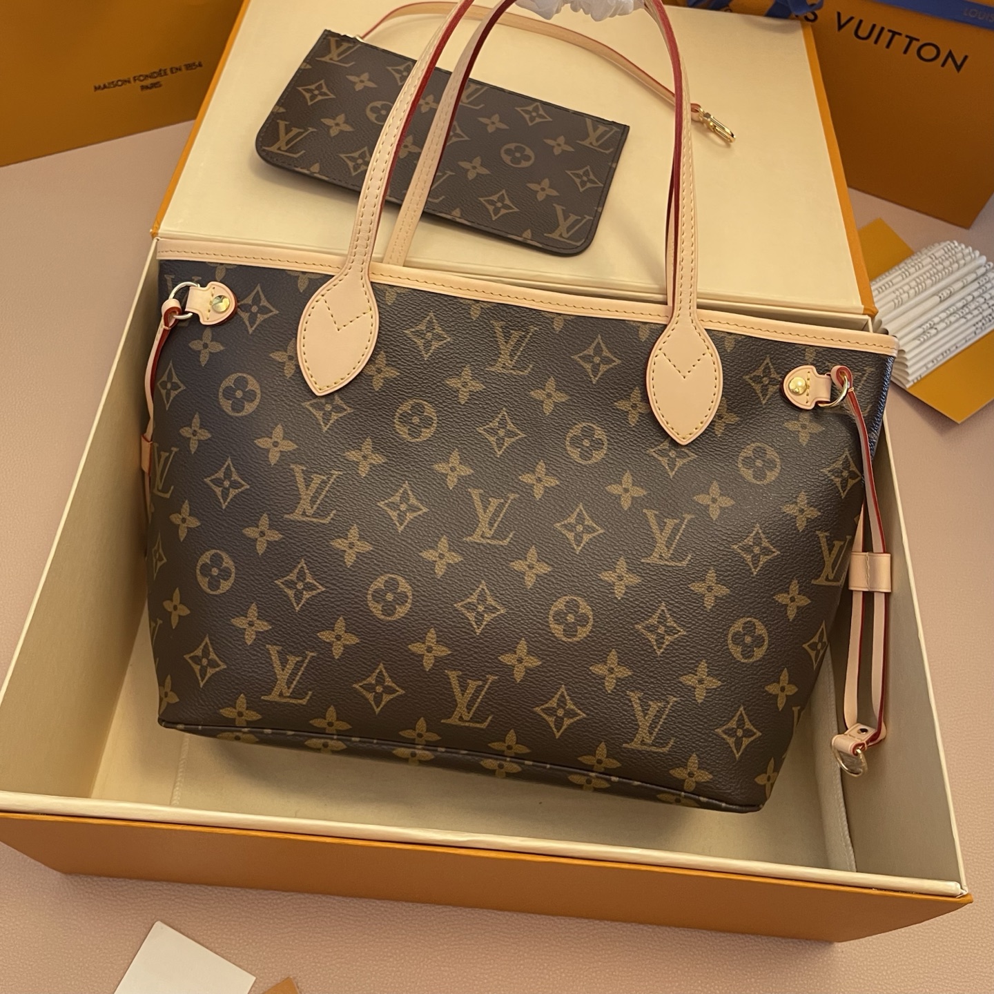 Louis Vuitton Neverfull Small Tote Bag Monogram Canvas with Leather Trim 2 i1754751807515 992 0 0