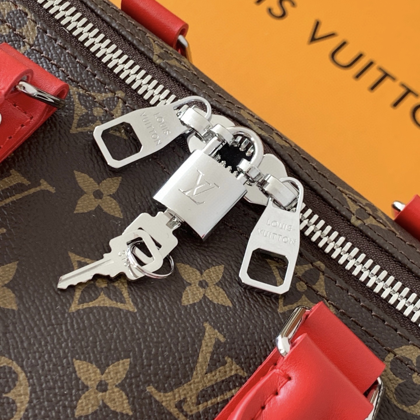 Louis Vuitton Keepall Bandoulière 45 Monogram Brown/Red Travel Bag 5 i1754912911805 9352 0 3