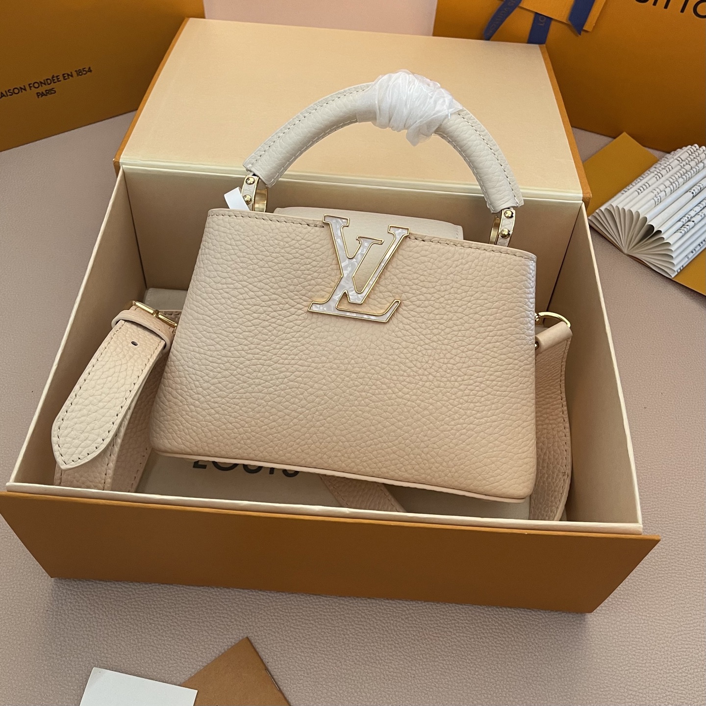 Louis Vuitton Capucines BB Handbag Taurillon Leather - M25461 2 i1754914593063 494 0 0