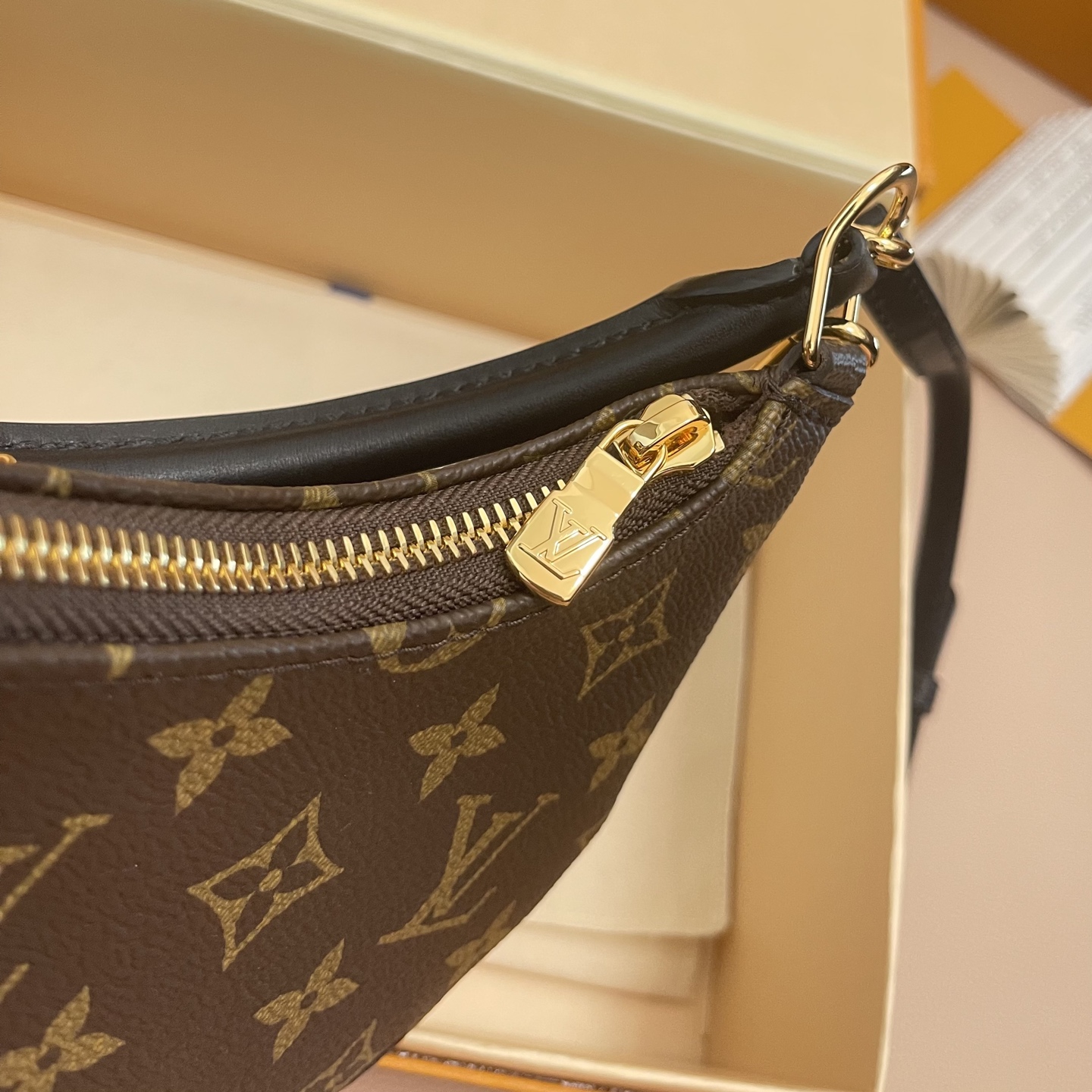 Louis Vuitton Catchy Small Handbag Monogram Canvas with Leather Trim 6 i1754989421829 4260 0 5