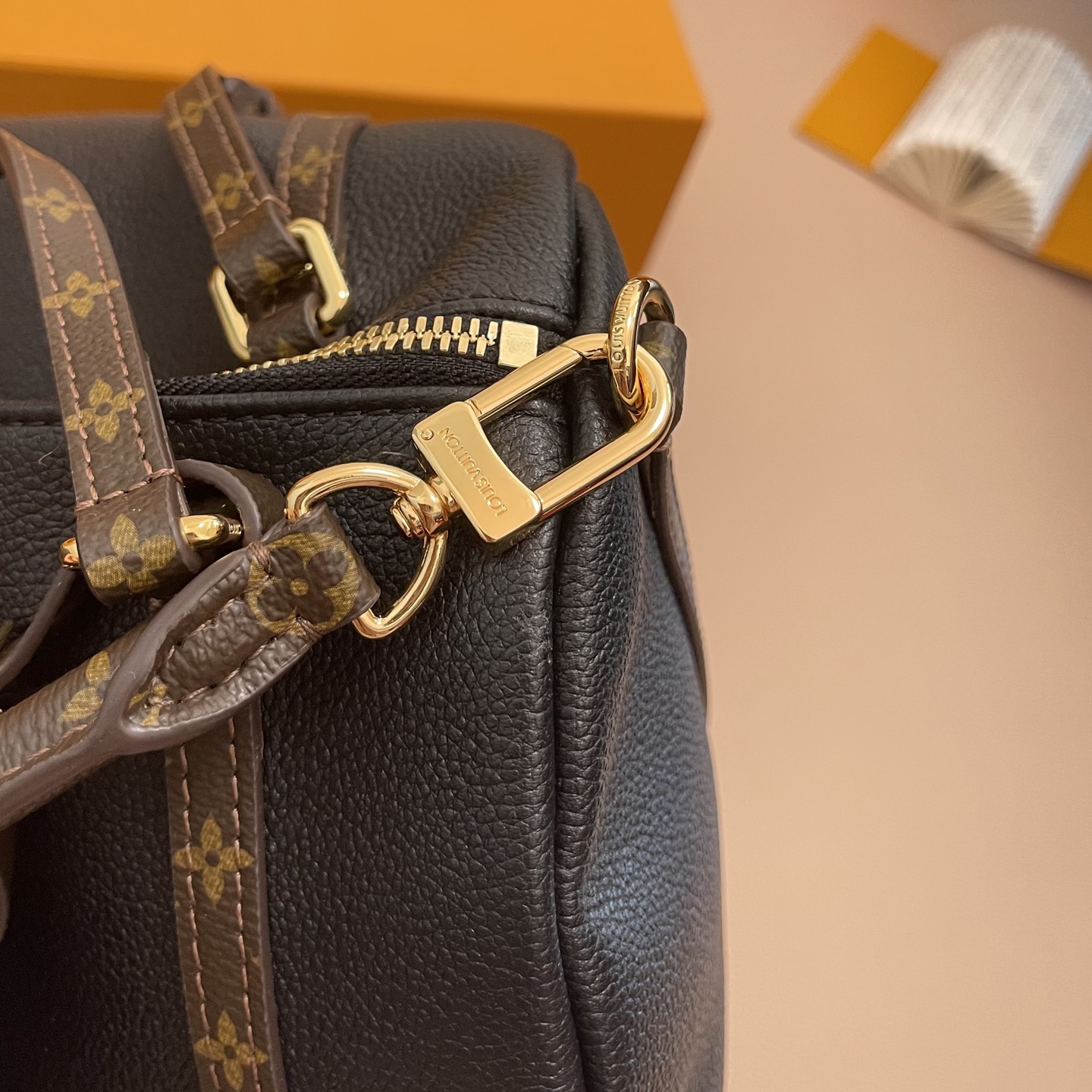 Louis Vuitton Express Bag: Stylish Leather Handbag with Classic Monogram Trim 7 i1755067499180 5374 0 6