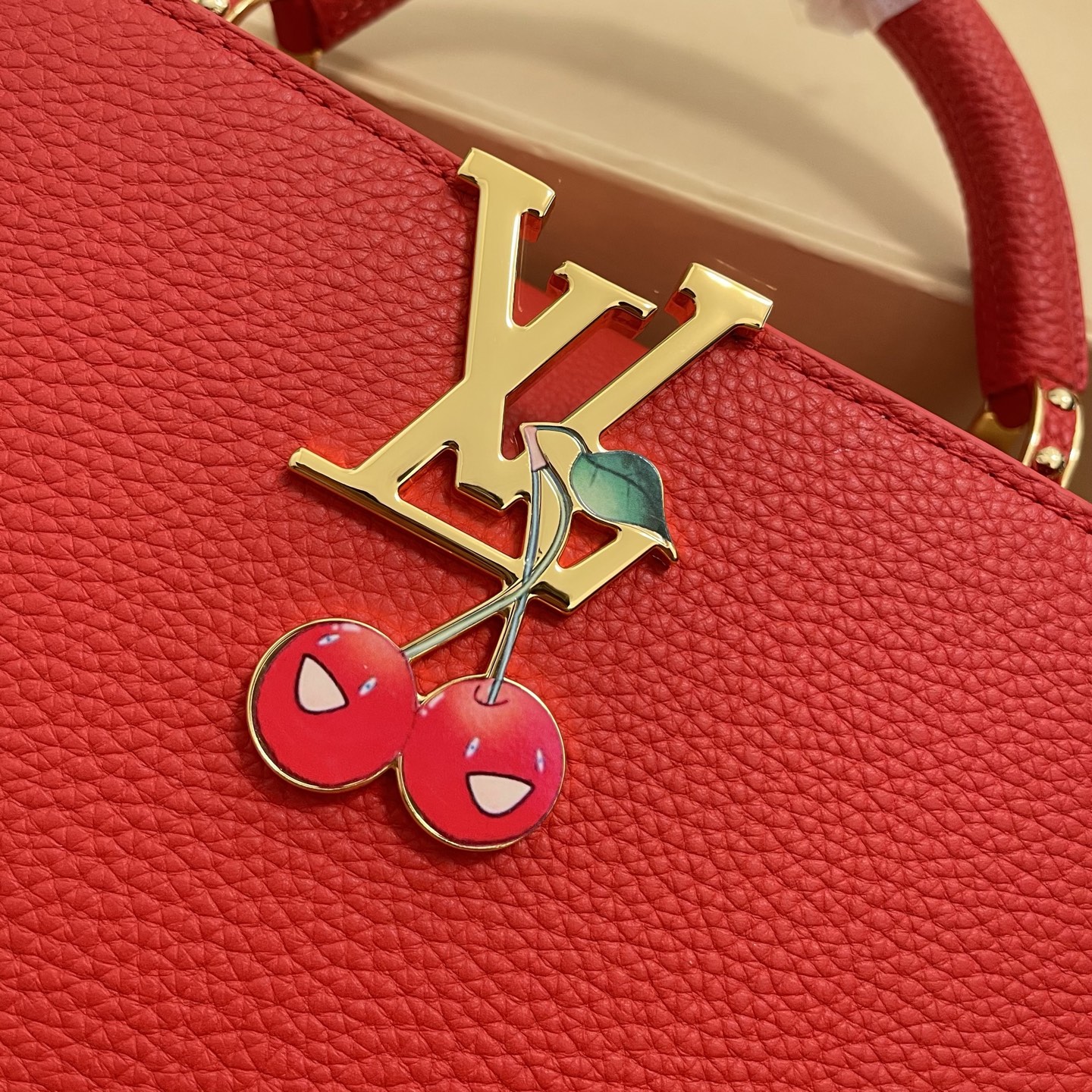 Louis Vuitton Capucines BB Red Taurillon Leather Cherry Accent Handbag 4 i1755068438829 9440 0 2