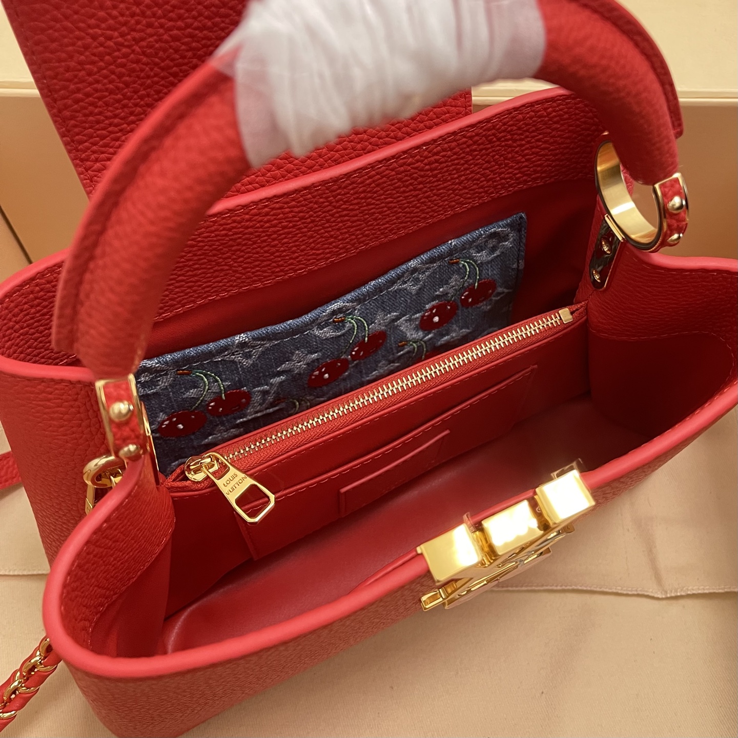 Louis Vuitton Capucines BB Red Taurillon Leather Cherry Accent Handbag 8 i1755068440985 7562 0 6