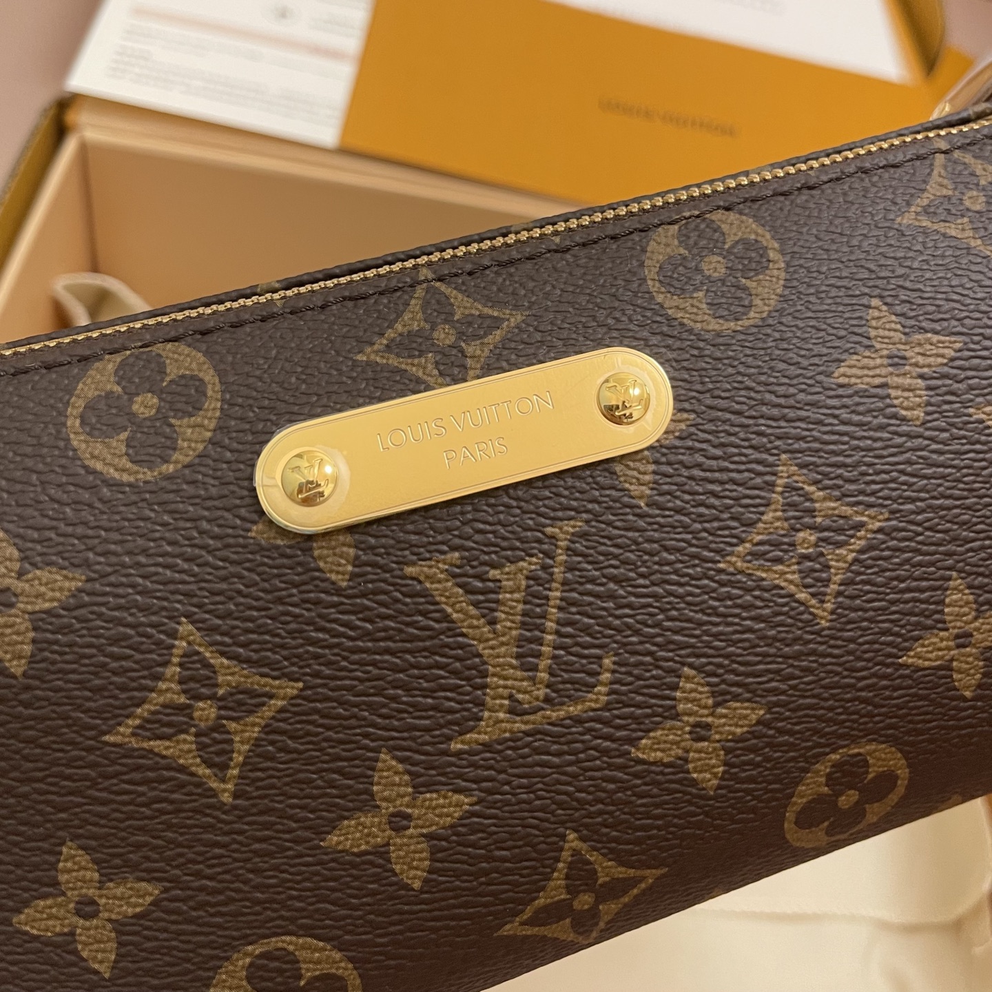 Louis Vuitton Pochette Eva Monogram Canvas Clutch Bag with Chain M13567 5 i1755068837899 1288 0 3