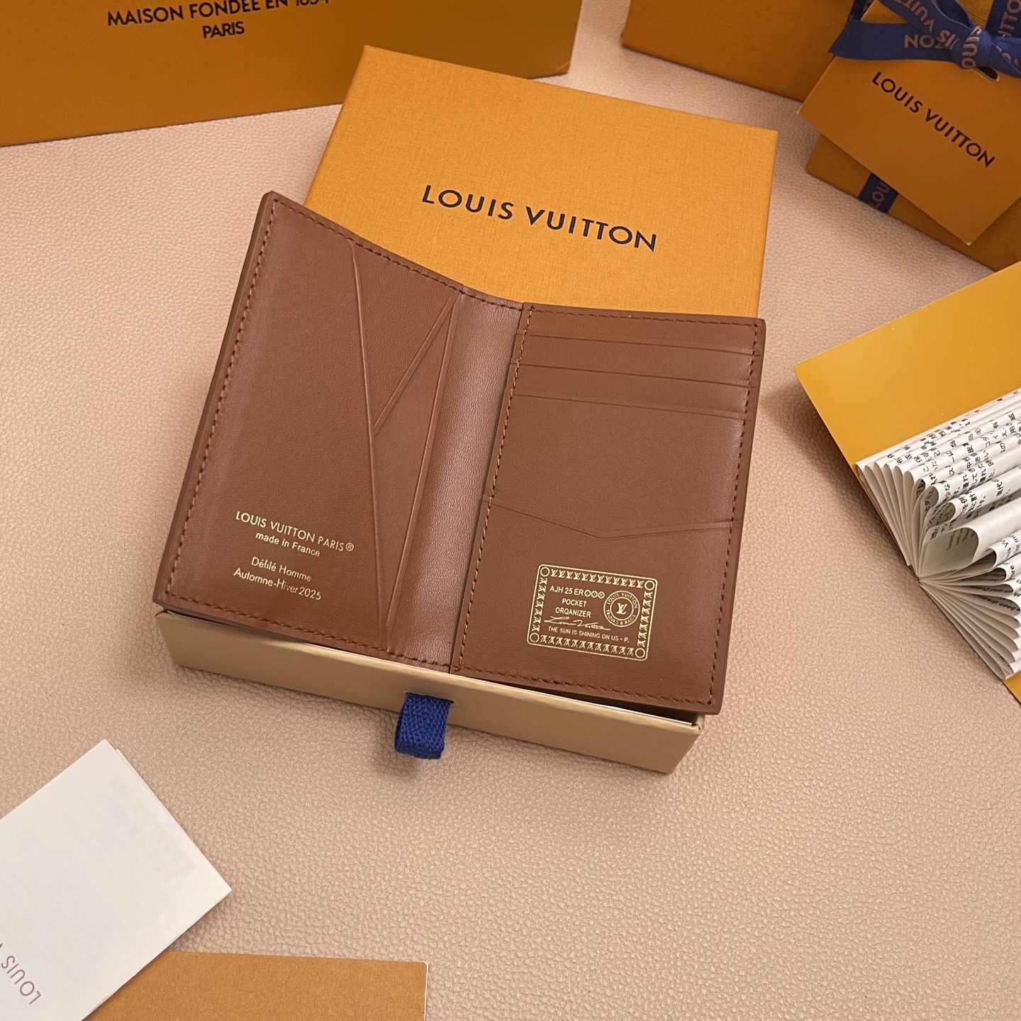 Louis Vuitton Bandoulière Monogram Leather Pocket Organizer Wallet 5 i1756540442705 9769 0 3