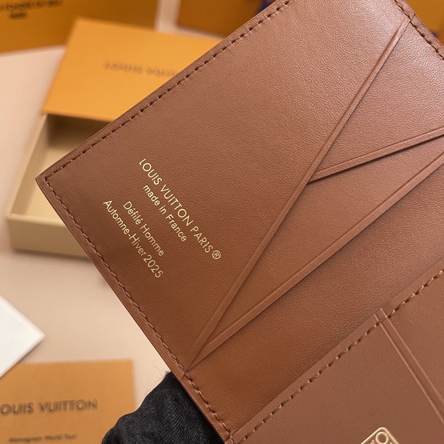 Louis Vuitton Bandoulière Monogram Leather Pocket Organizer Wallet 6 i1756540446477 9786 0 4