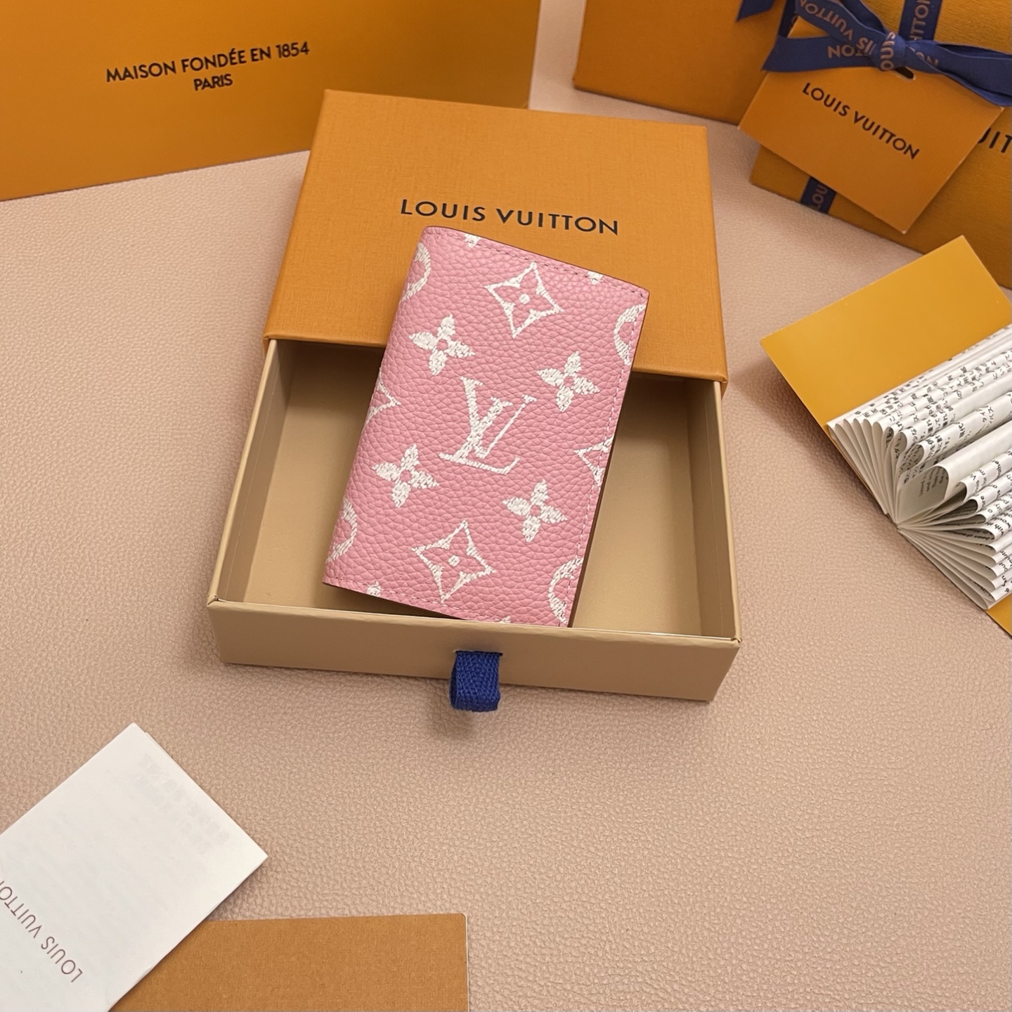 Louis Vuitton Pocket Organizer Monogram Bandouliere Pink Leather Wallet 2 i1756540681393 9388 0 0