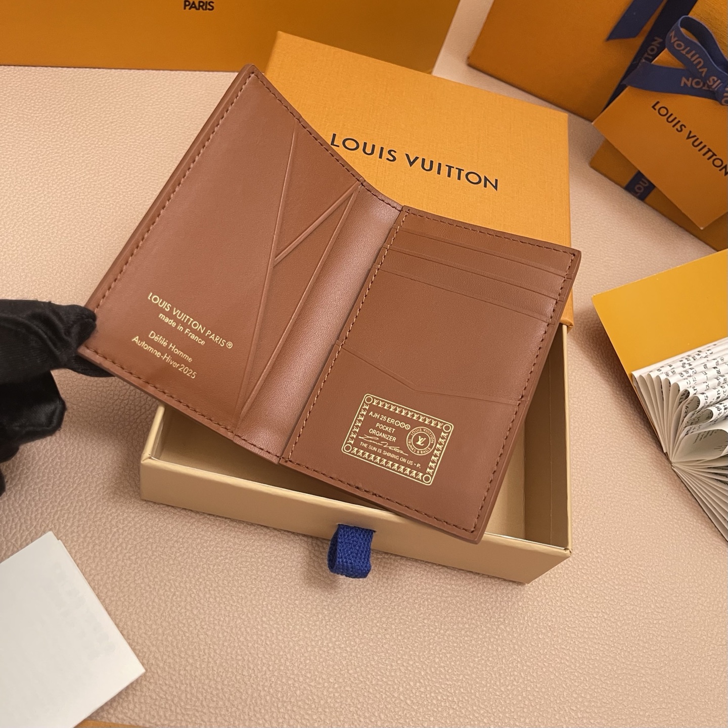 Louis Vuitton Pocket Organizer Monogram Bandouliere Pink Leather Wallet 5 i1756540681589 8273 0 3