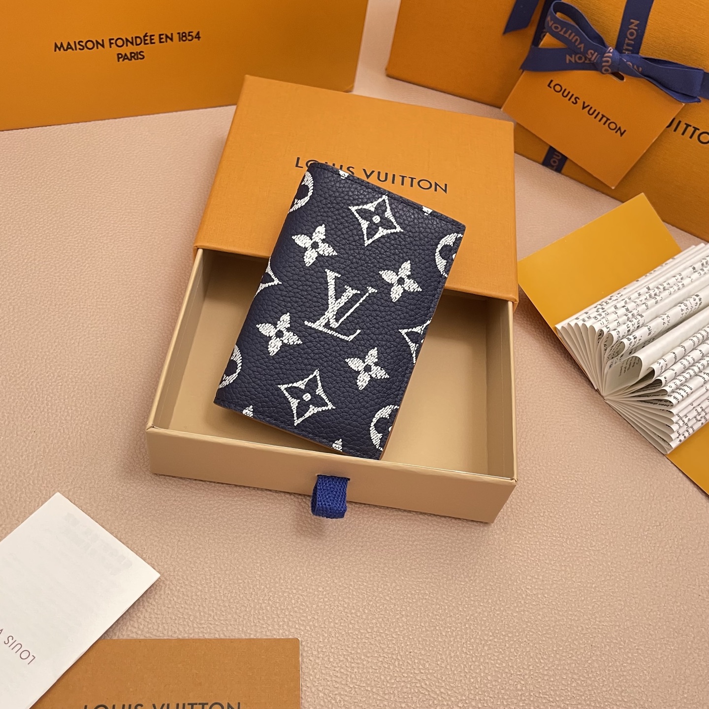 Louis Vuitton Pocket Organizer Monogram Bandoulière Leather Wallet 1 i1756540869762 610 0 0