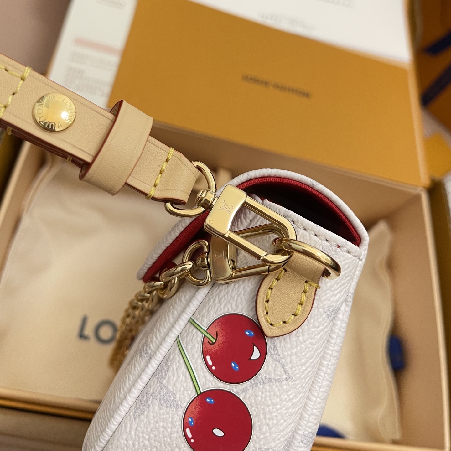Louis Vuitton Wallet On Chain Ivy Bag Cherry Print 6 i1756542506525 8836 0 3