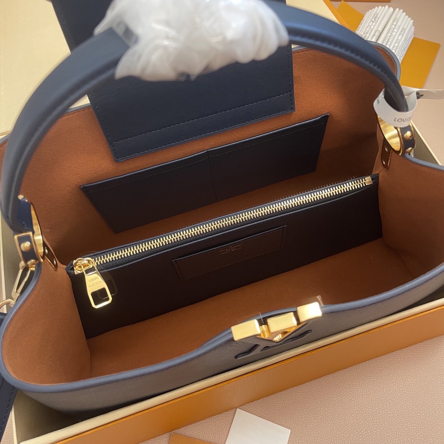 Louis Vuitton Capucines Souple Large Blue Tote Bag - Stylish and Functional 8 i1756708030176 574 0 6