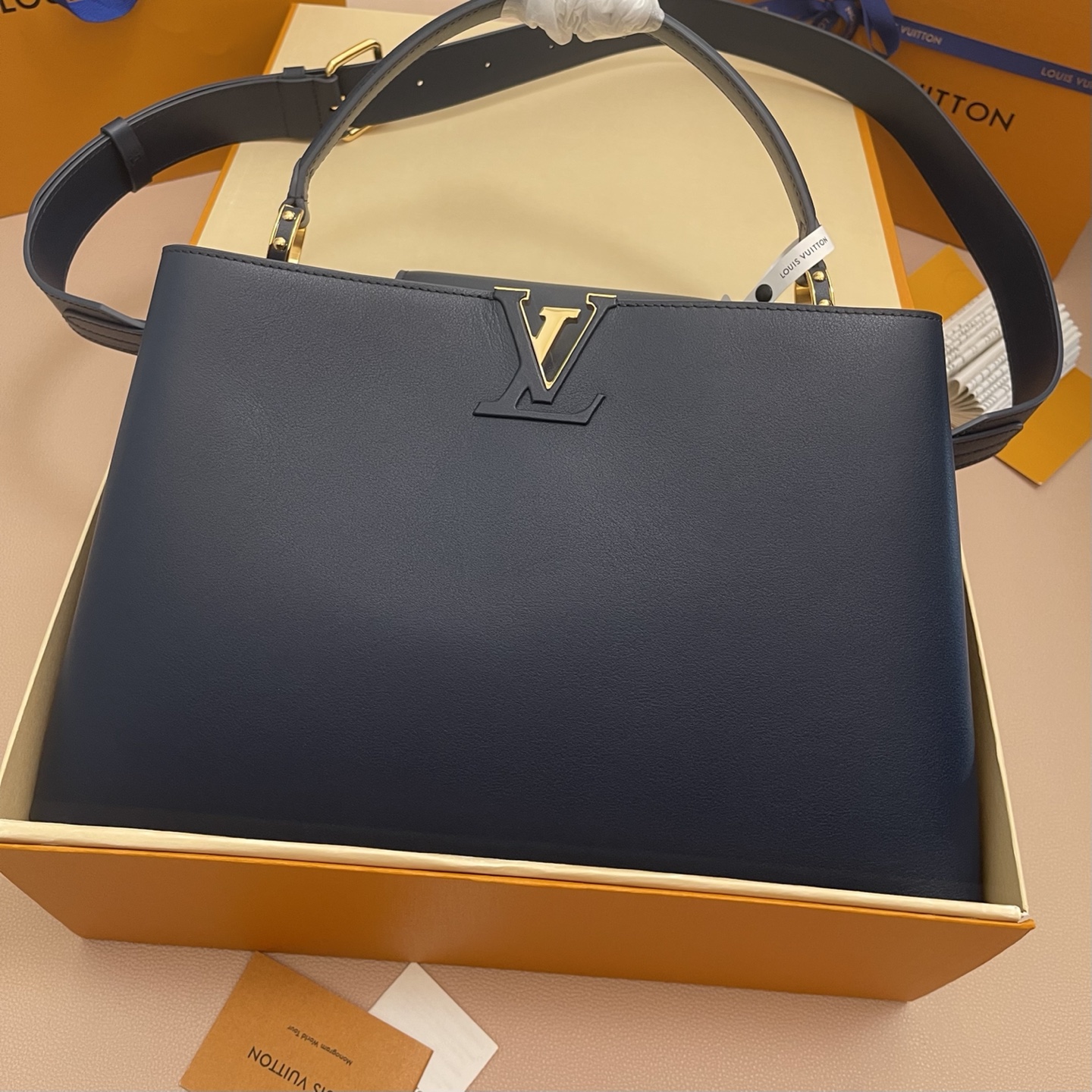 Louis Vuitton Capucines Souple Large Blue Tote Bag - Stylish and Functional 2 i1756708031980 6226 0 0