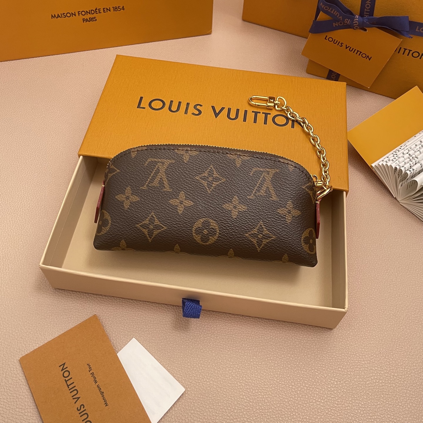 Louis Vuitton Monogram Canvas Lipstick Pouch - Compact & Stylish M25694 2 i1756708726933 9858 0 1