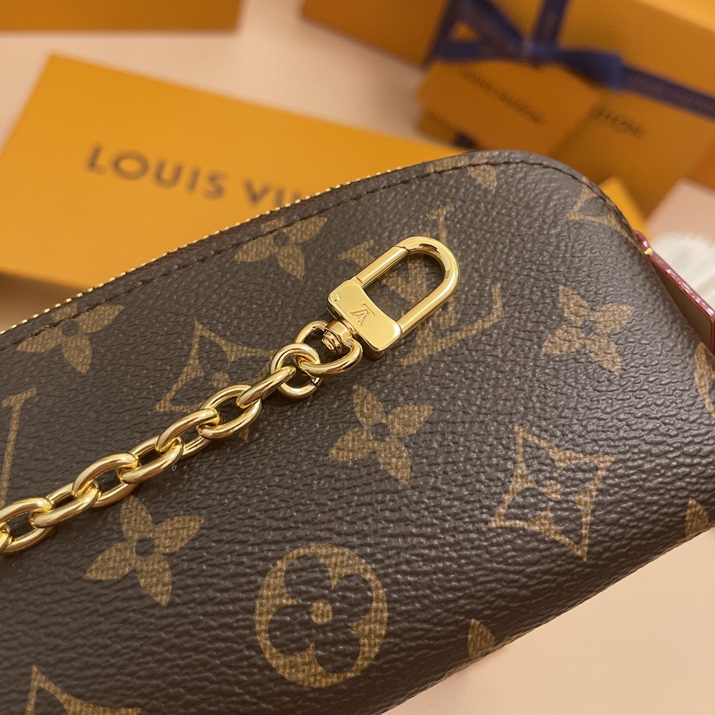 Louis Vuitton Monogram Canvas Lipstick Pouch - Compact & Stylish M25694 4 i1756708728598 9891 0 3