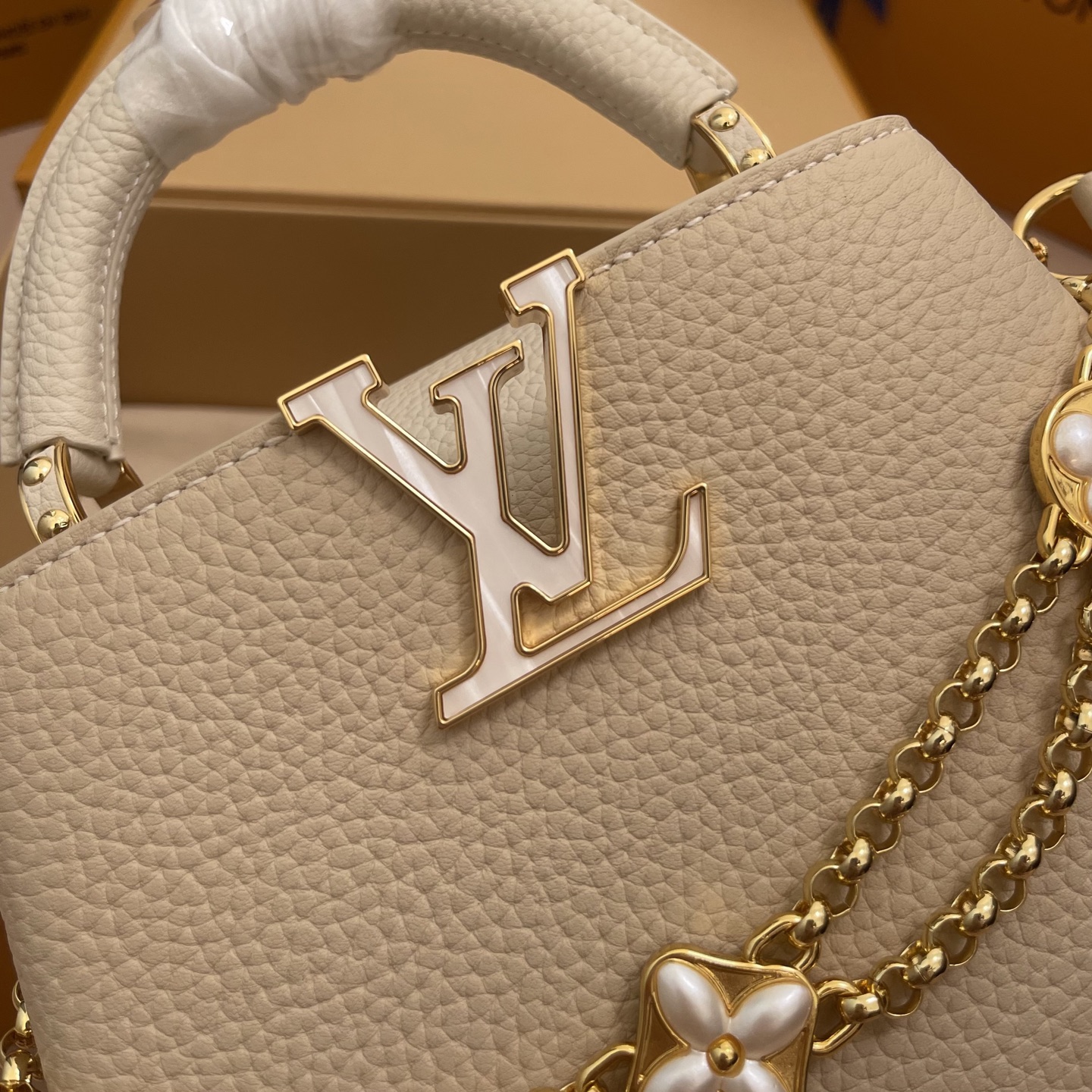 Louis Vuitton Capucines BB Handbag: Taurillon Leather, Elegant Design 3 i1757402467696 8061 0 2