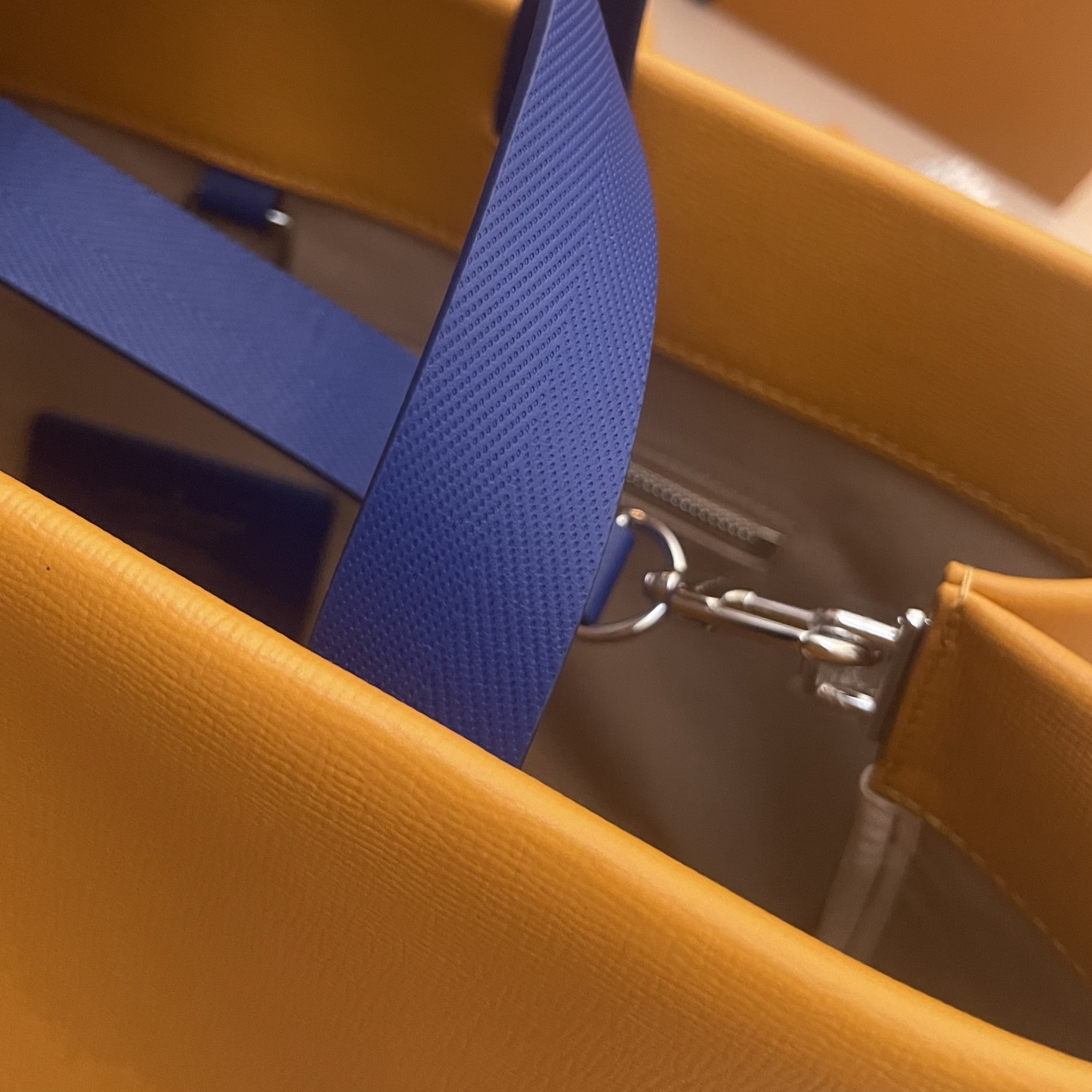 Louis Vuitton Shopper Medium Tote Bag in Mustard Yellow Leather M24457 5 i1760189816170 9482 0 4