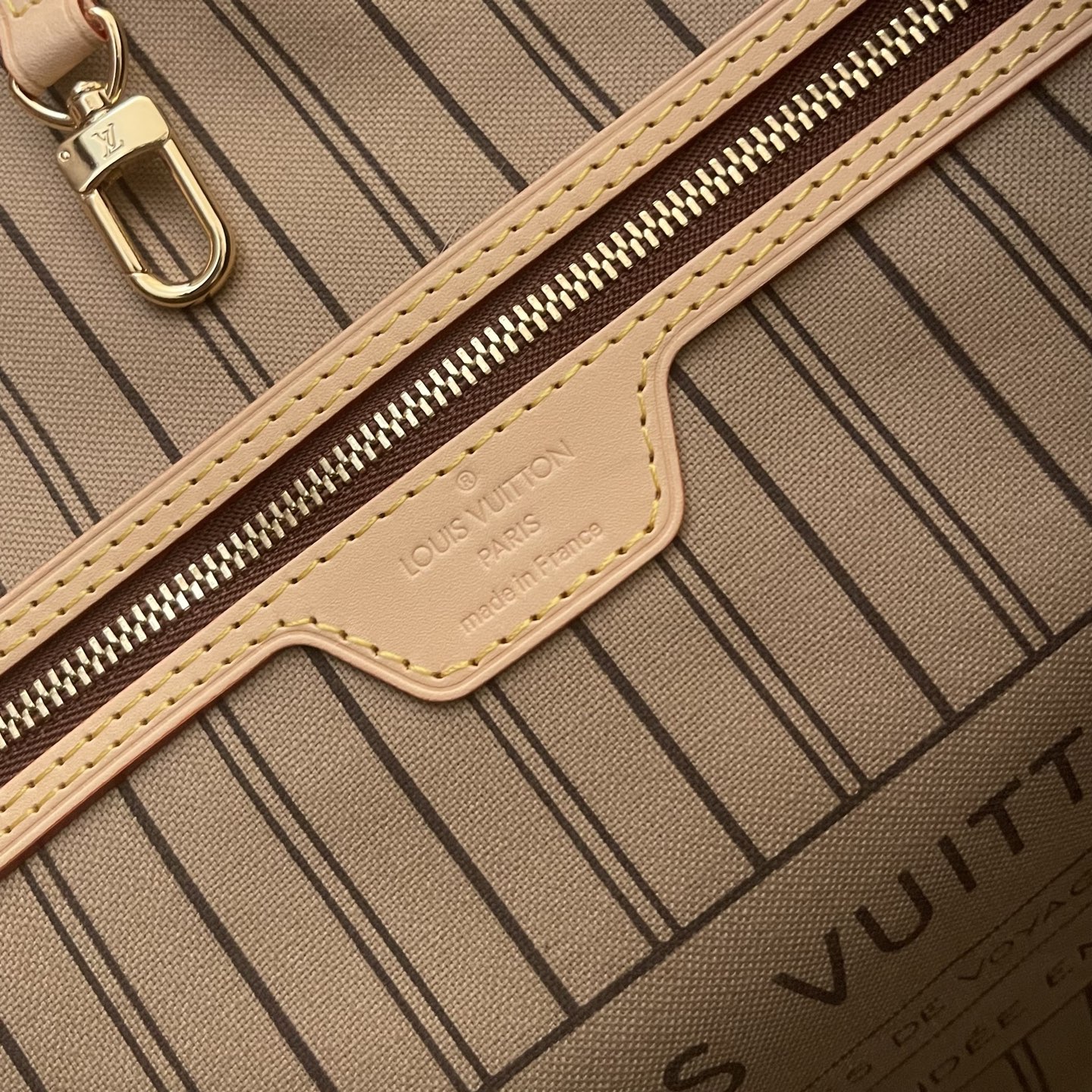 Louis Vuitton Neverfull Large Tote Bag Monogram Canvas with Leather Trim 7 i1760705466379 7374 0 6