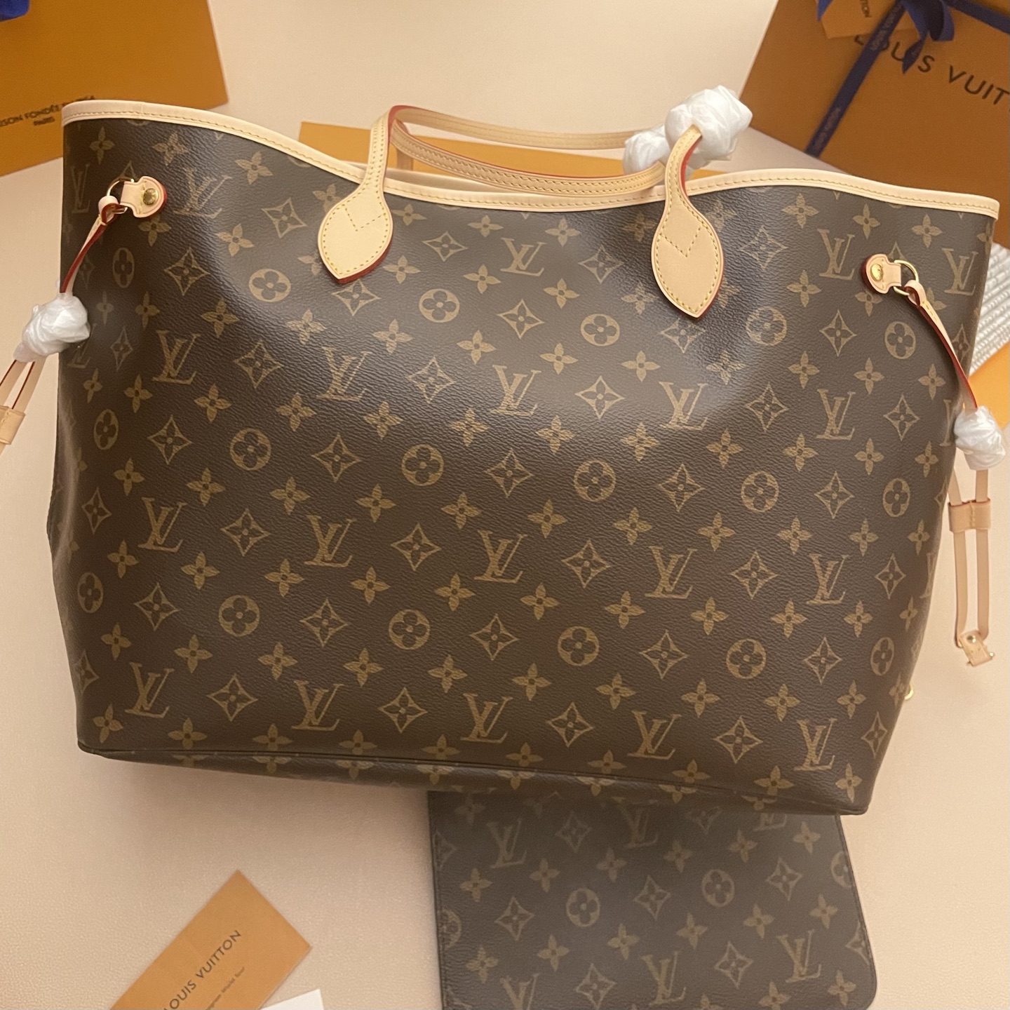 Louis Vuitton Neverfull Large Tote Bag Monogram Canvas with Leather Trim 2 i1760705466513 5314 0 1