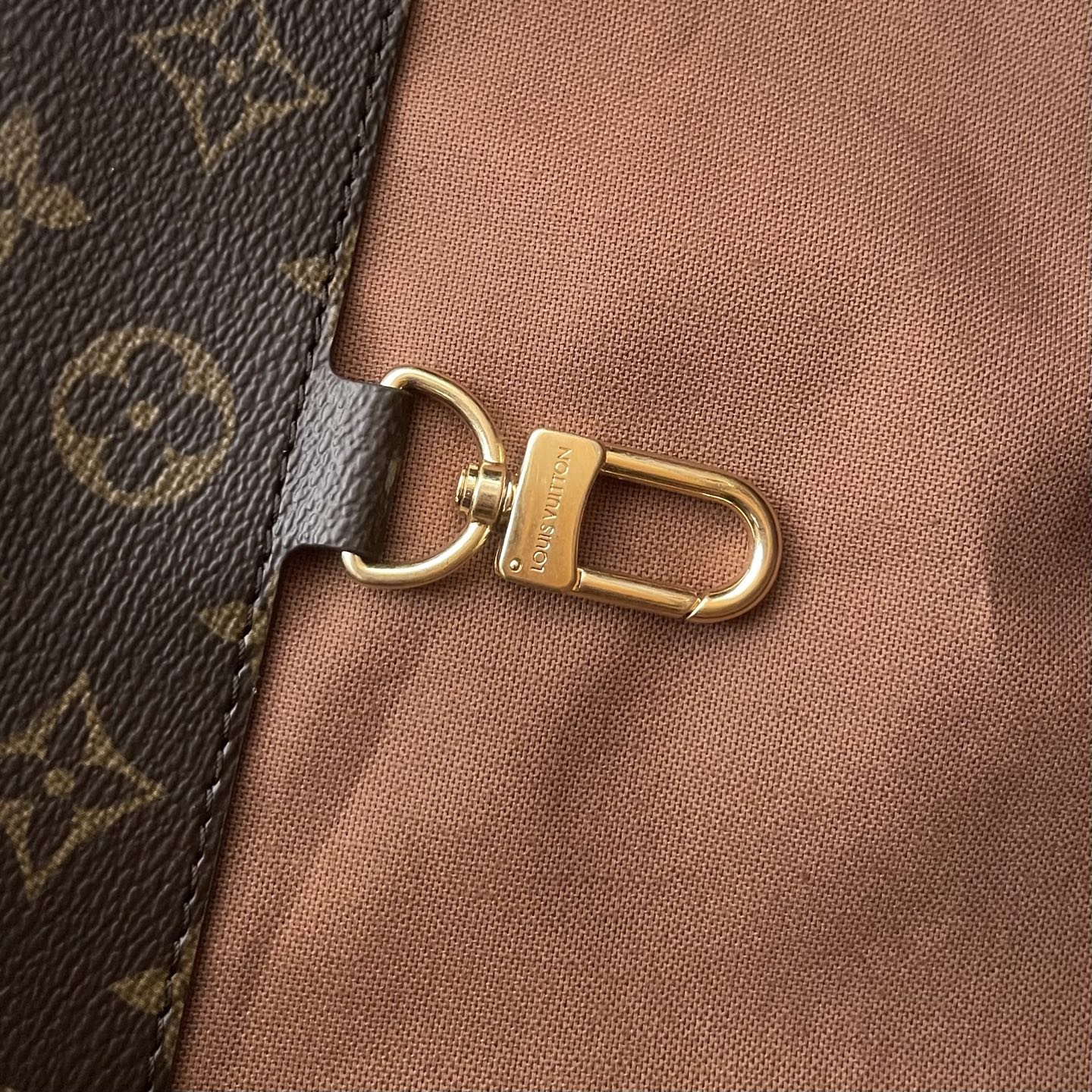 Louis Vuitton Steamer 30 Monogram Canvas Handbag Designed by Pharrell Williams 10 i1760706180658 74 0 9