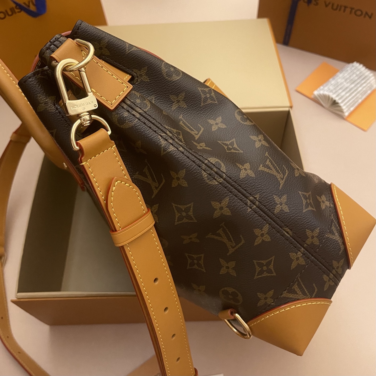 Louis Vuitton Steamer 30 Monogram Canvas Handbag Designed by Pharrell Williams 3 i1760706192020 2478 0 5