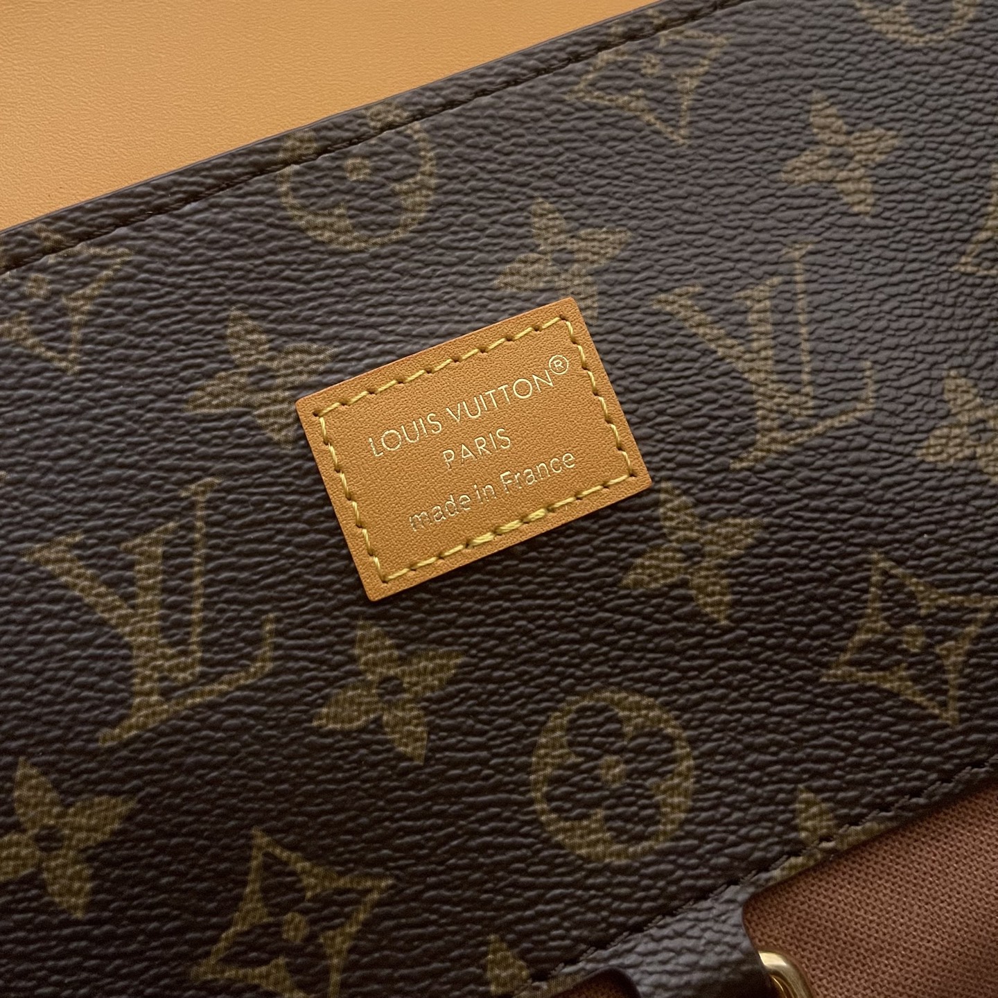 Louis Vuitton Steamer 30 Monogram Canvas Handbag Designed by Pharrell Williams 9 i1760706192088 2621 0 8