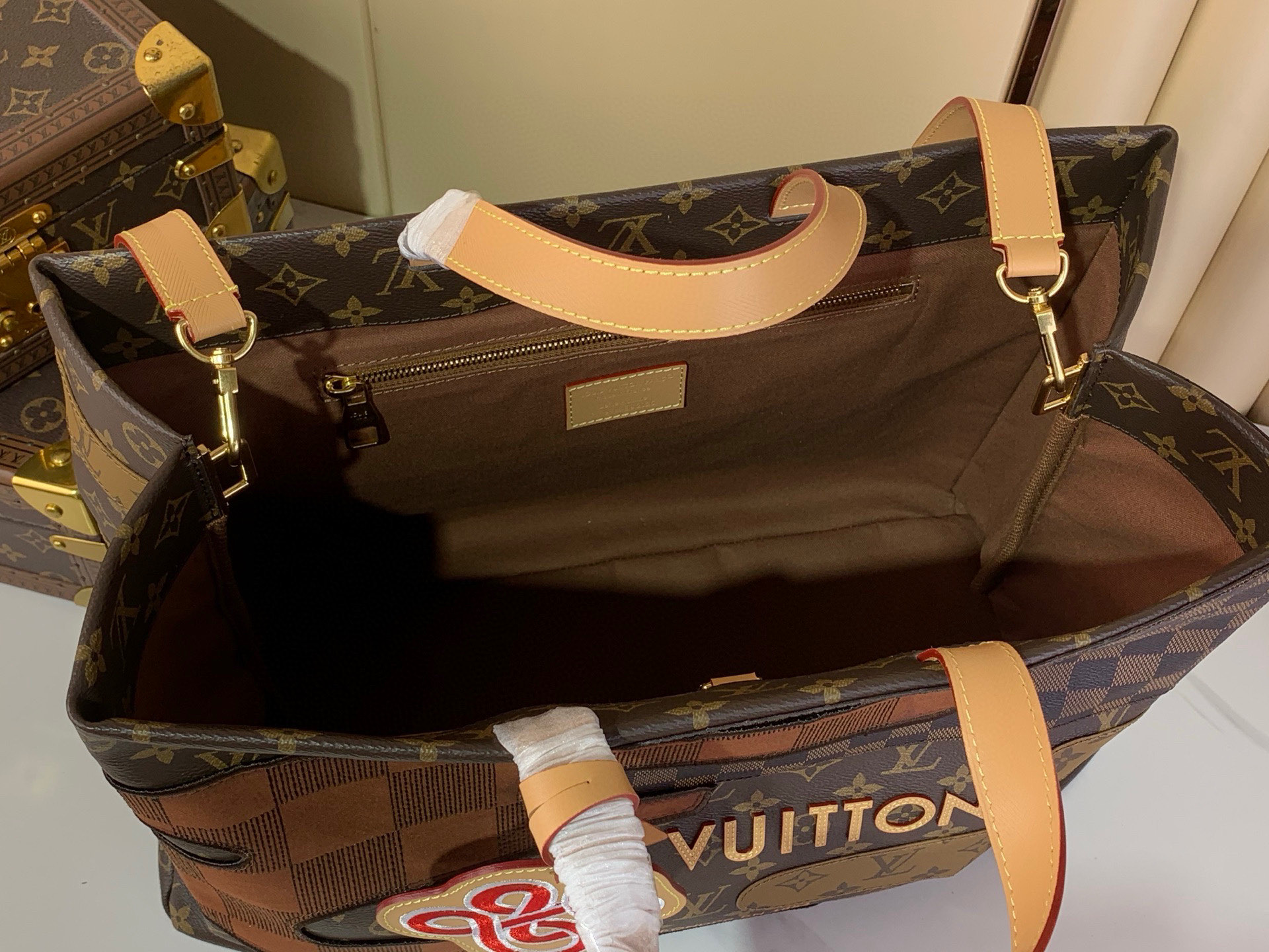 Louis Vuitton Shopper Tote Bag Medium Monogram Canvas Brown, 40 x 32 x 16 cm 7 i1760706443347 4014 0 6