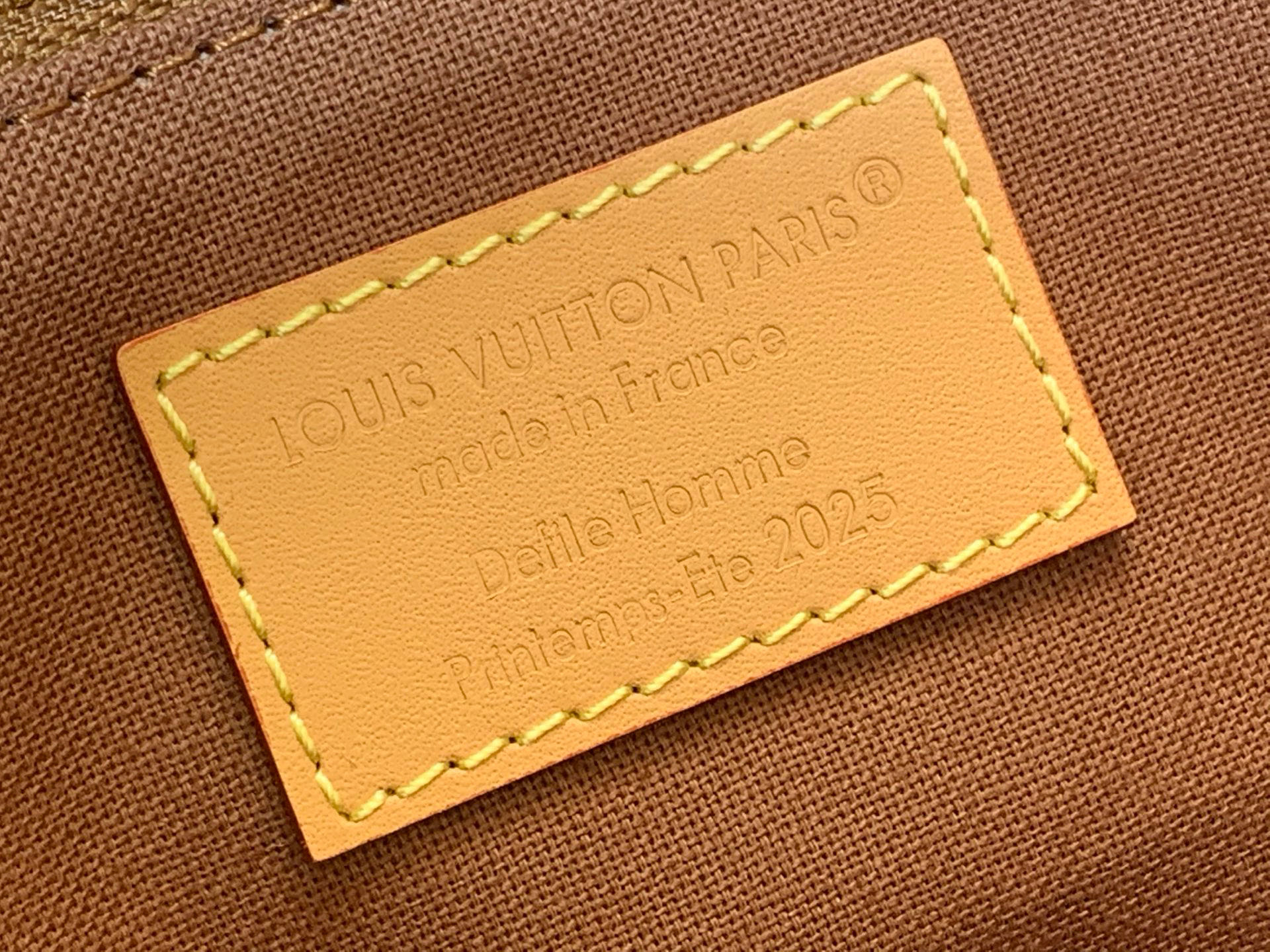 Louis Vuitton Shopper Tote Bag Medium Monogram Canvas Brown, 40 x 32 x 16 cm 9 i1760706444366 1921 0 8