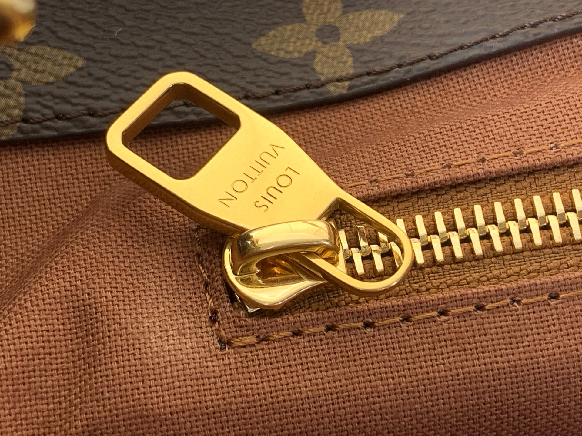 Louis Vuitton Shopper Tote Bag Medium Monogram Canvas Brown, 40 x 32 x 16 cm 8 i1760706444542 3768 0 7