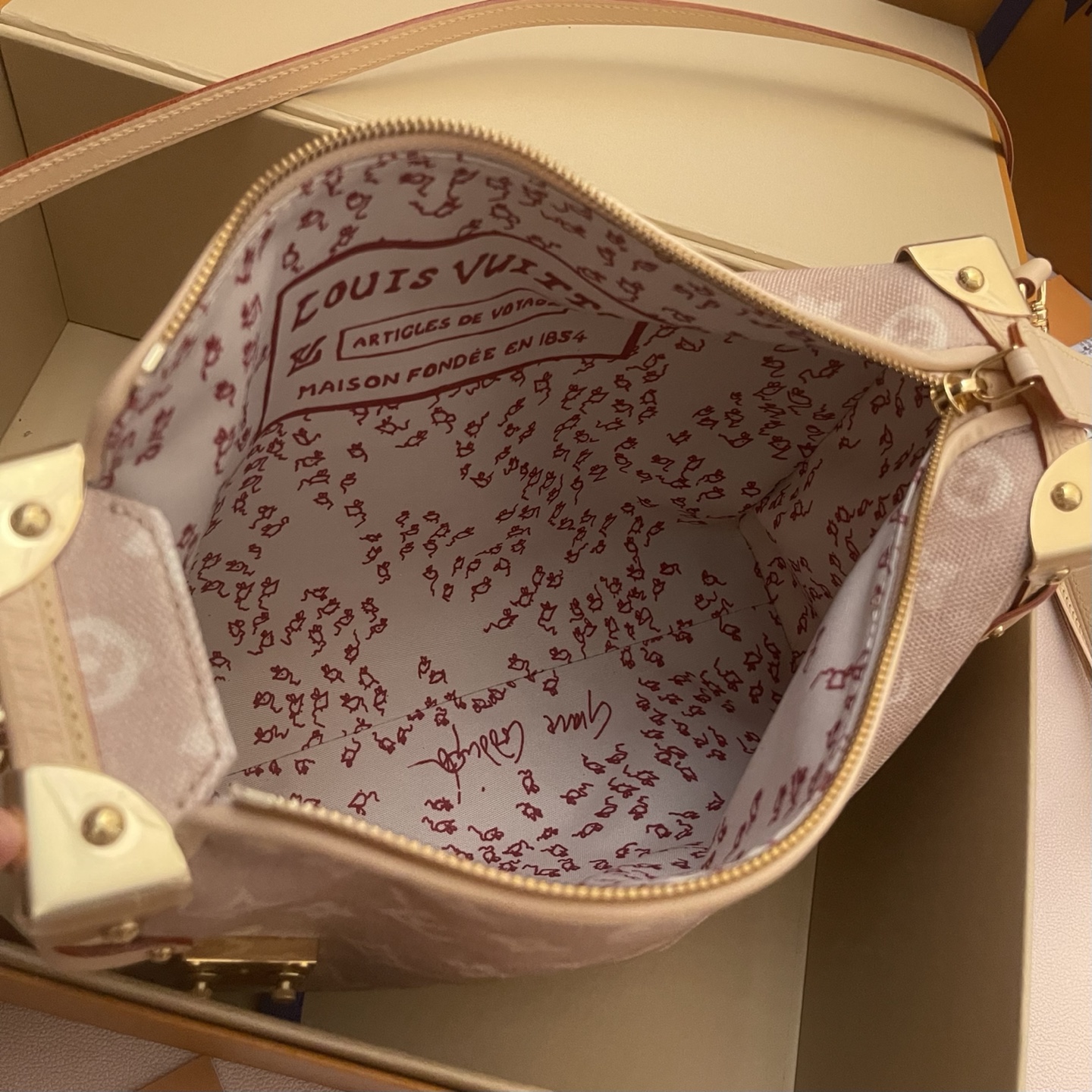 i1760785279190 777 0 8