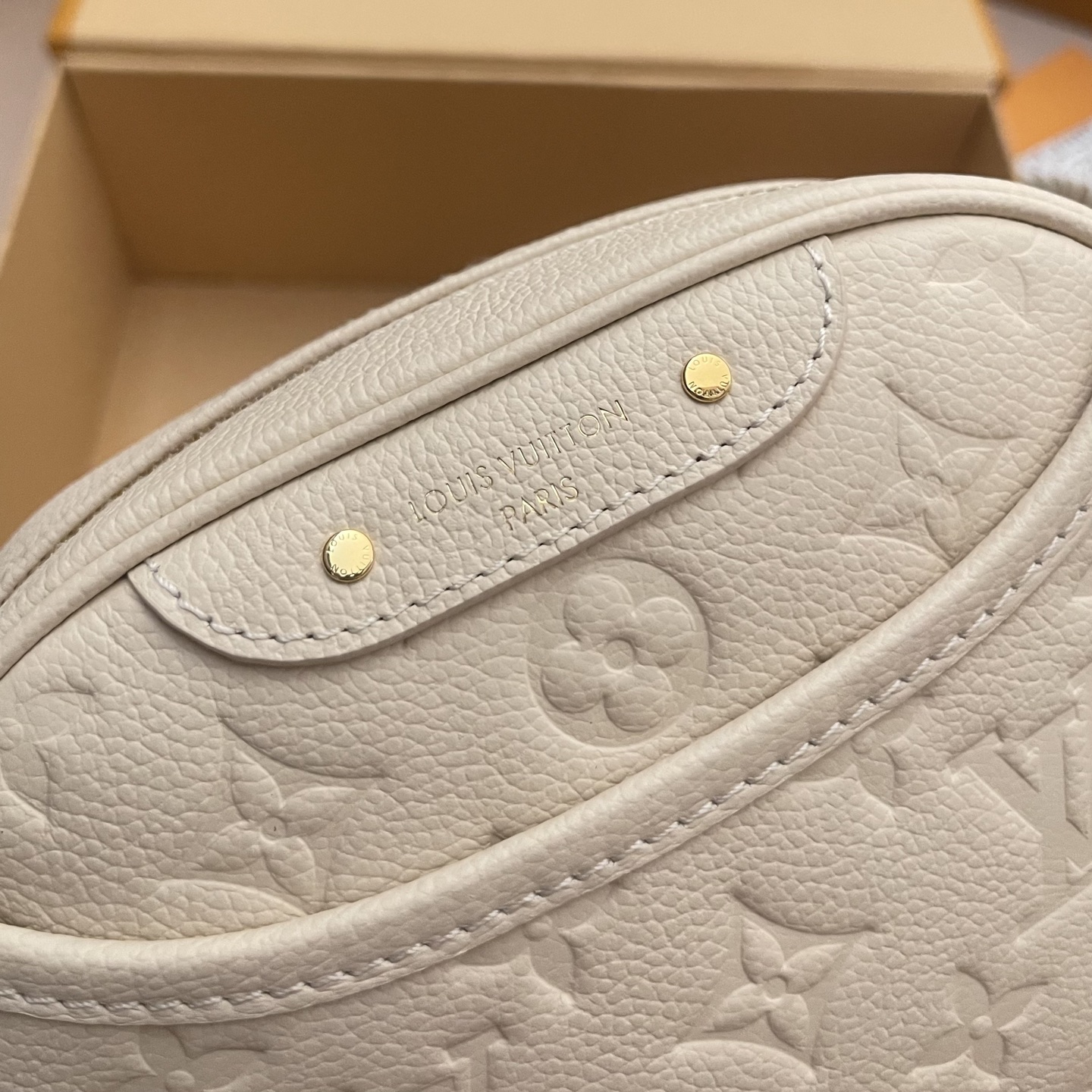 Louis Vuitton Monogram Empreinte Tiny Camera Bag - Elegant & Versatile 4 i1760879405043 423 0 3