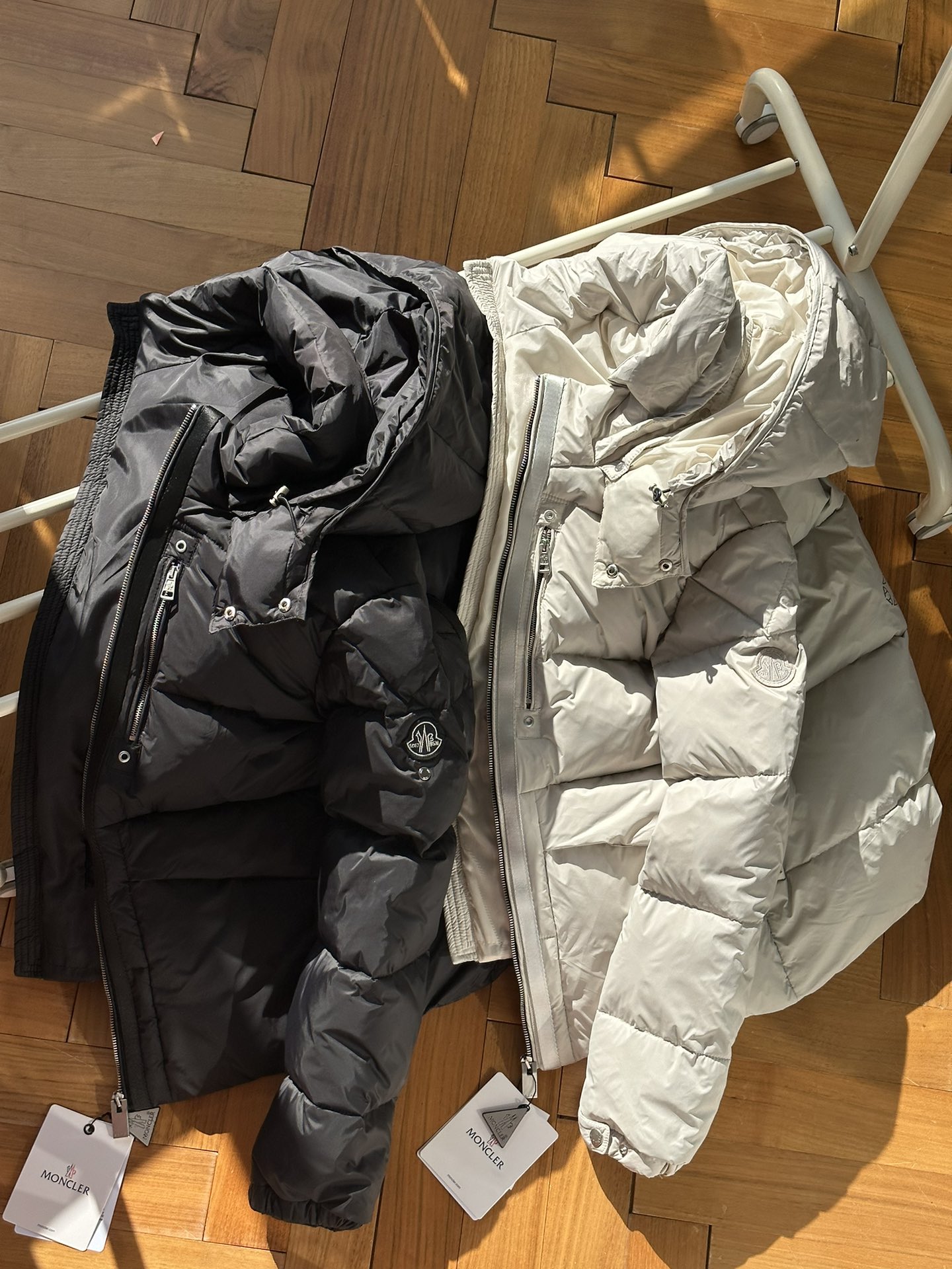 Moncler Ropa Chaqueta de plumón Negro Gris piedra Blanco Universal para hombres y mujeres Poliéster Plumón de pato blanco Blusa con capucha