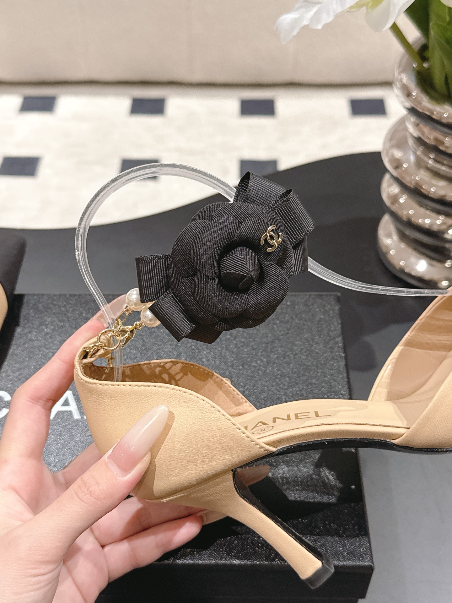 Chanel 𝐁𝐫𝐚𝐧𝐝𝐂𝐡𝐚𝐧*𝐥