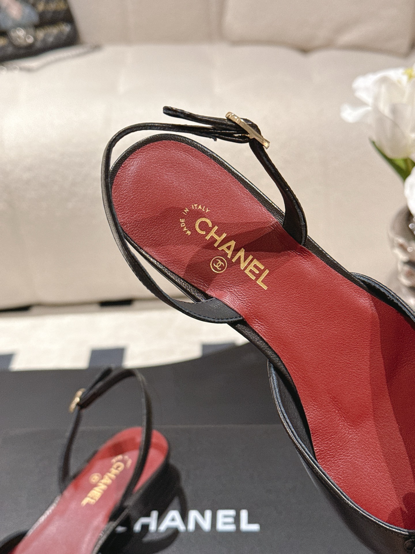 Chanel 𝐁𝐫𝐚𝐧𝐝𝐂𝐡𝐚𝐧*𝐥