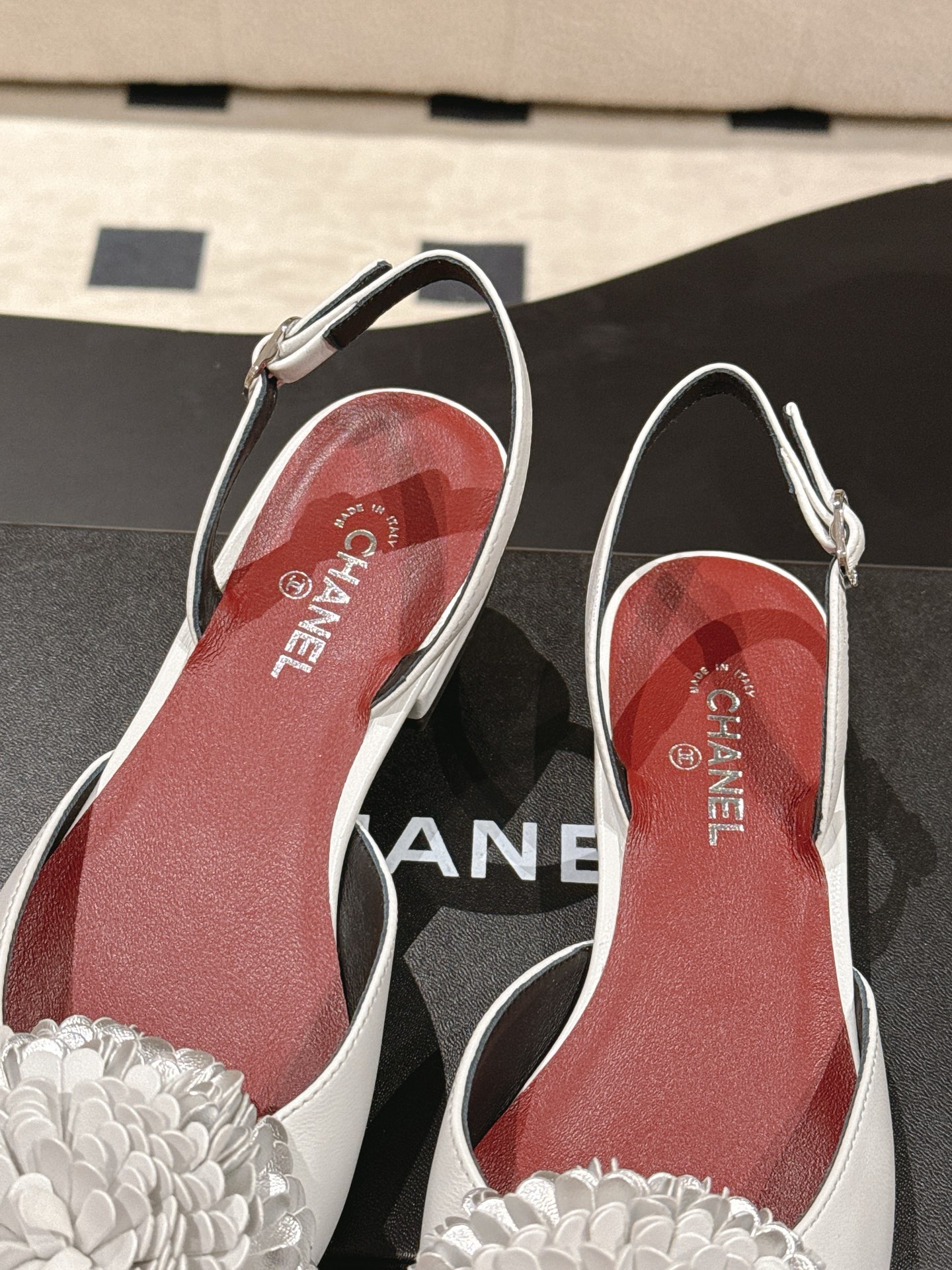 Chanel 𝐁𝐫𝐚𝐧𝐝𝐂𝐡𝐚𝐧*𝐥
