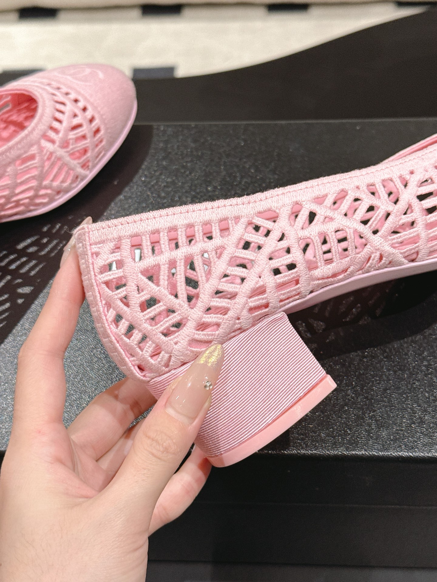 Chanel 𝐁𝐫𝐚𝐧𝐝𝐂𝐡𝐚𝐧*𝐥