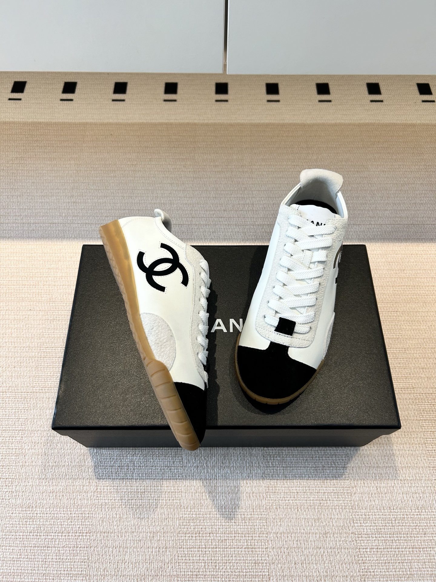 Chanel 𝐁𝐫𝐚𝐧𝐝𝐂𝐡𝐚𝐧*𝐥