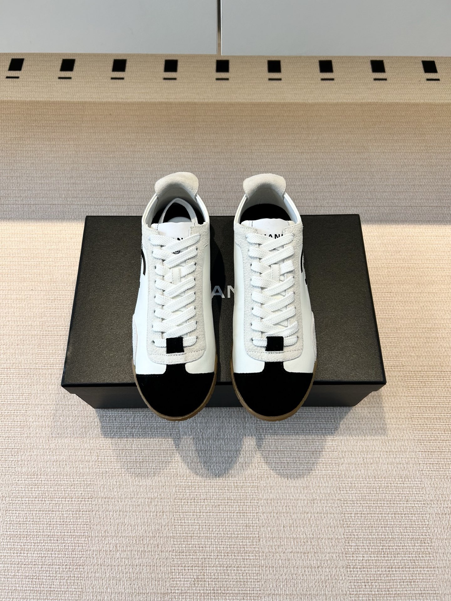 Chanel 𝐁𝐫𝐚𝐧𝐝𝐂𝐡𝐚𝐧*𝐥