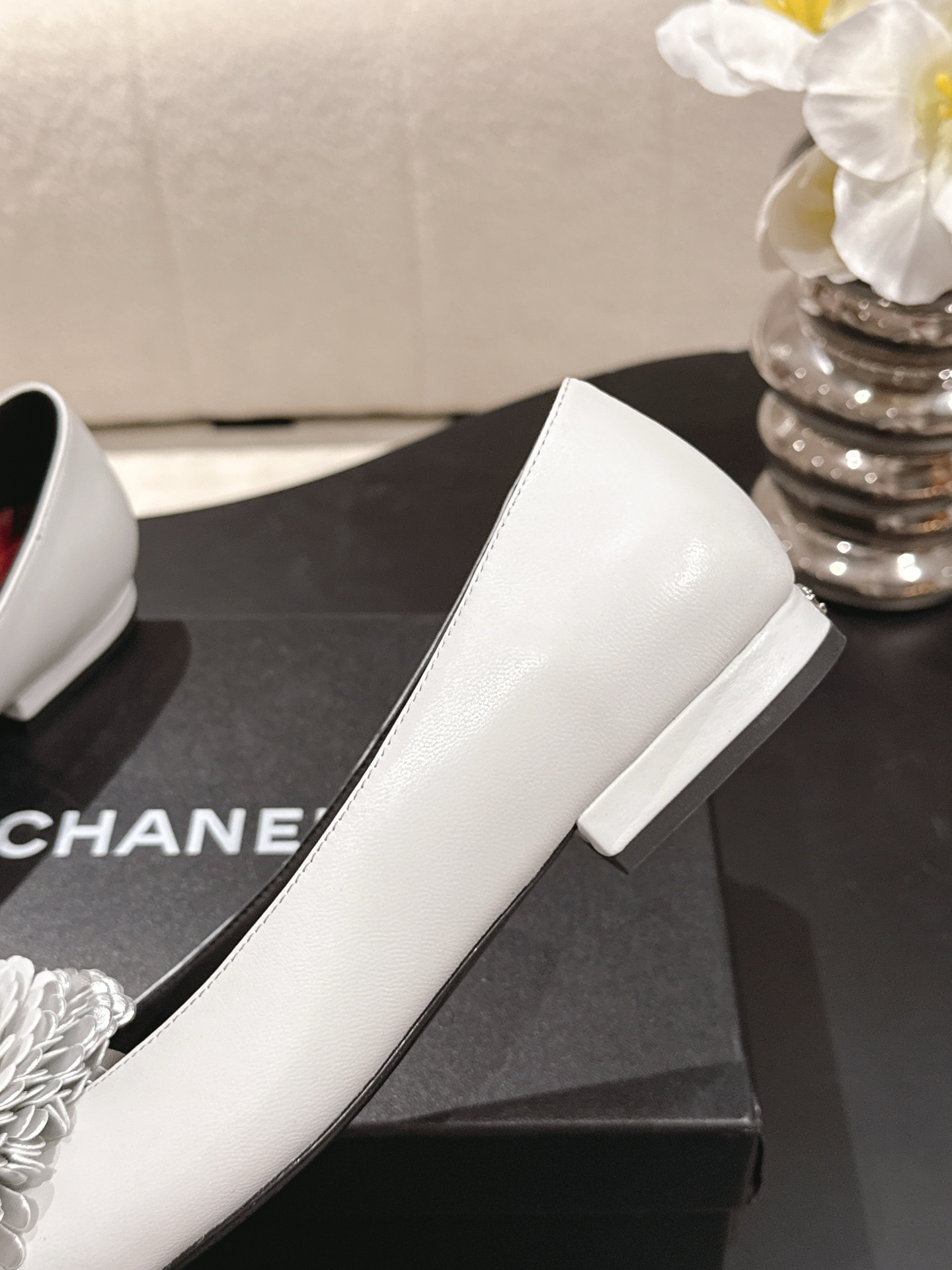 Chanel 𝐁𝐫𝐚𝐧𝐝𝐂𝐡𝐚𝐧*𝐥