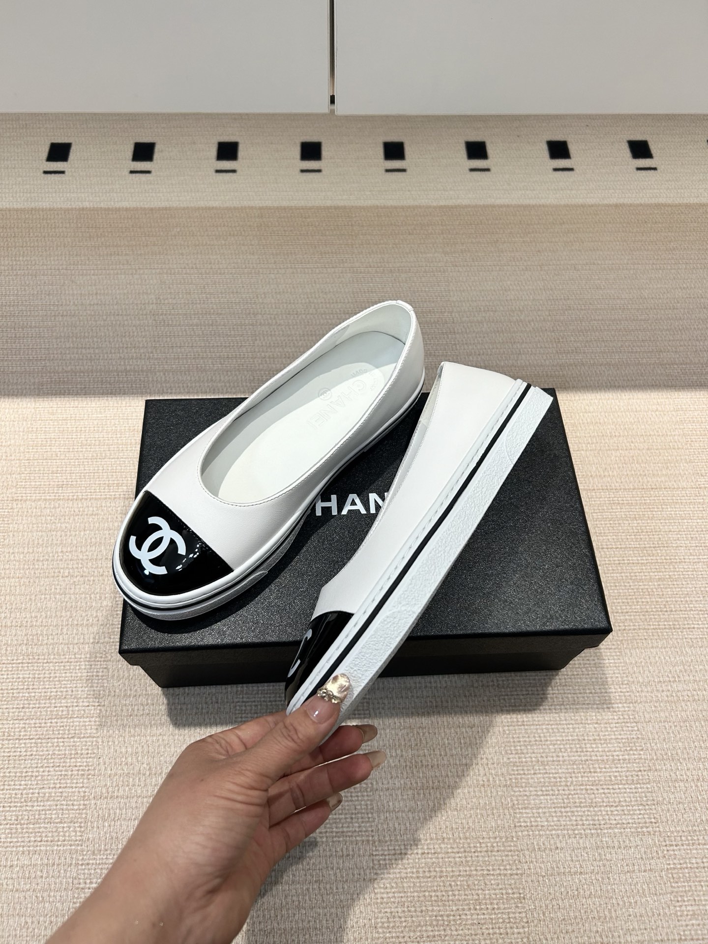 Chanel Chanel 26P 早春新款笨笨鞋 平底拼色单鞋