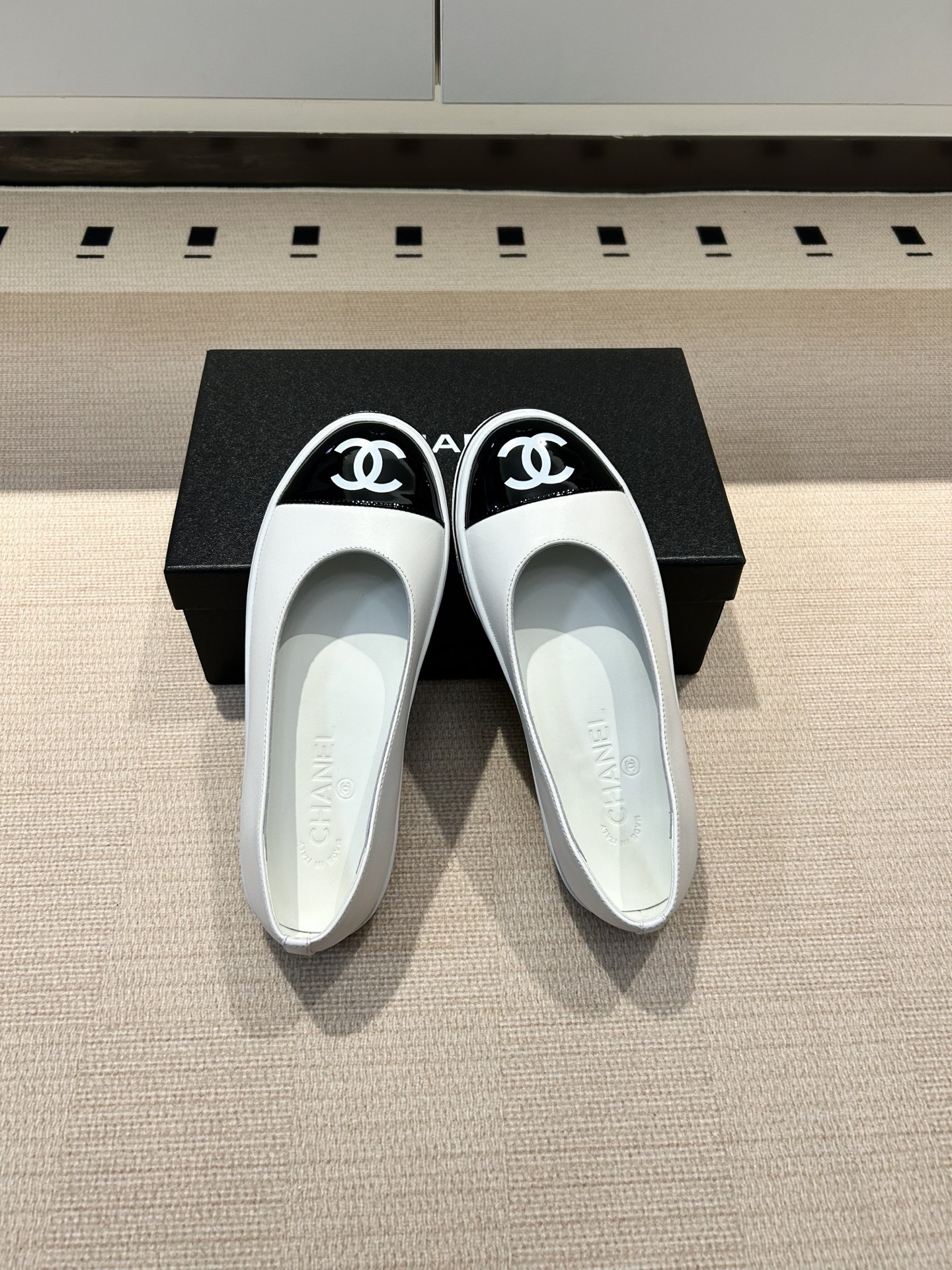 Chanel Chanel 26P 早春新款笨笨鞋 平底拼色单鞋