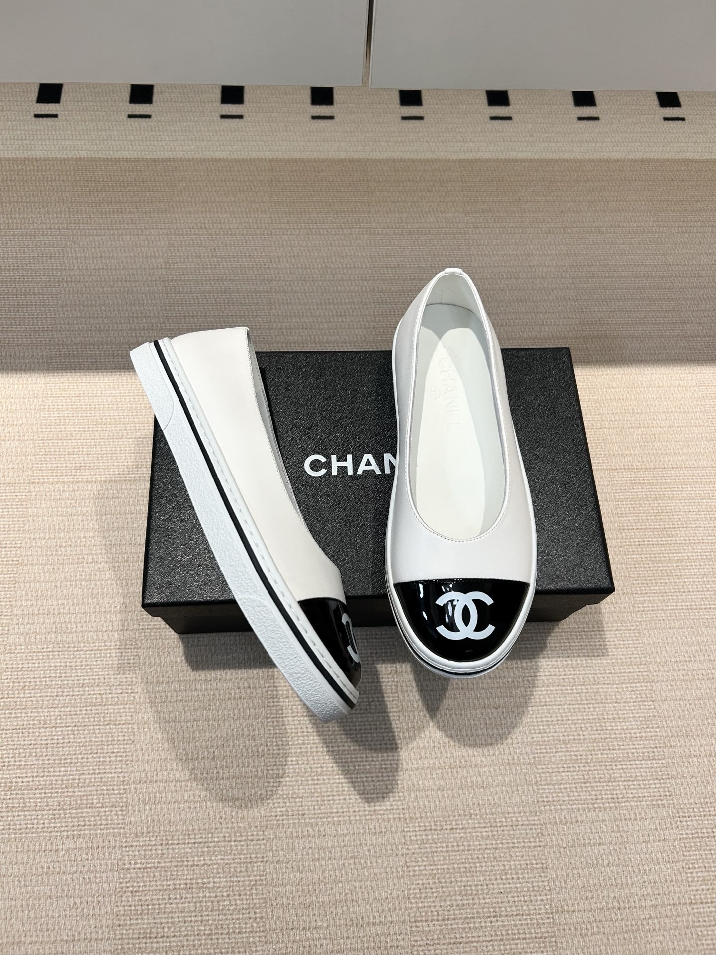 Chanel Chanel 26P 早春新款笨笨鞋 平底拼色单鞋