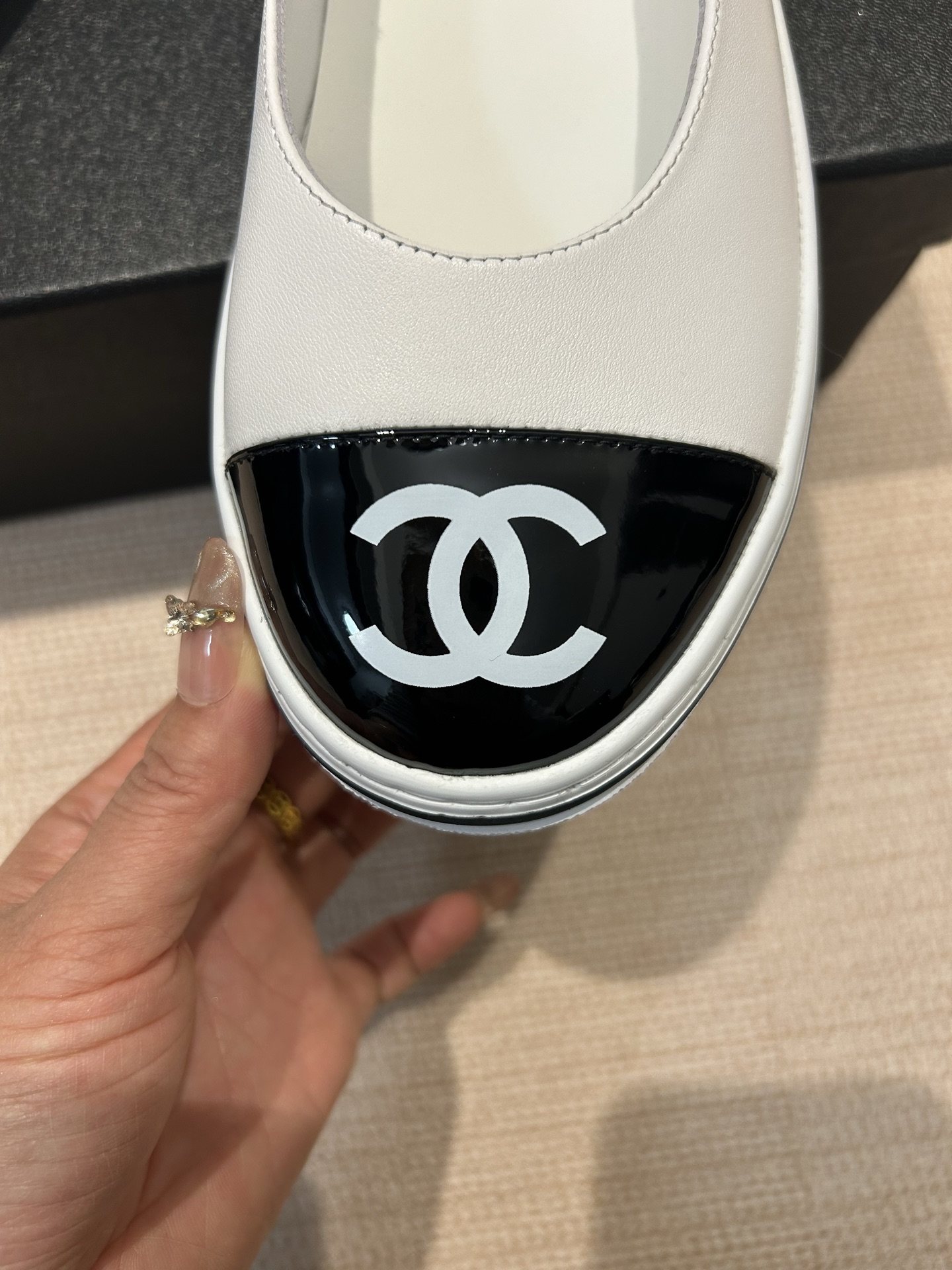 Chanel Chanel 26P 早春新款笨笨鞋 平底拼色单鞋