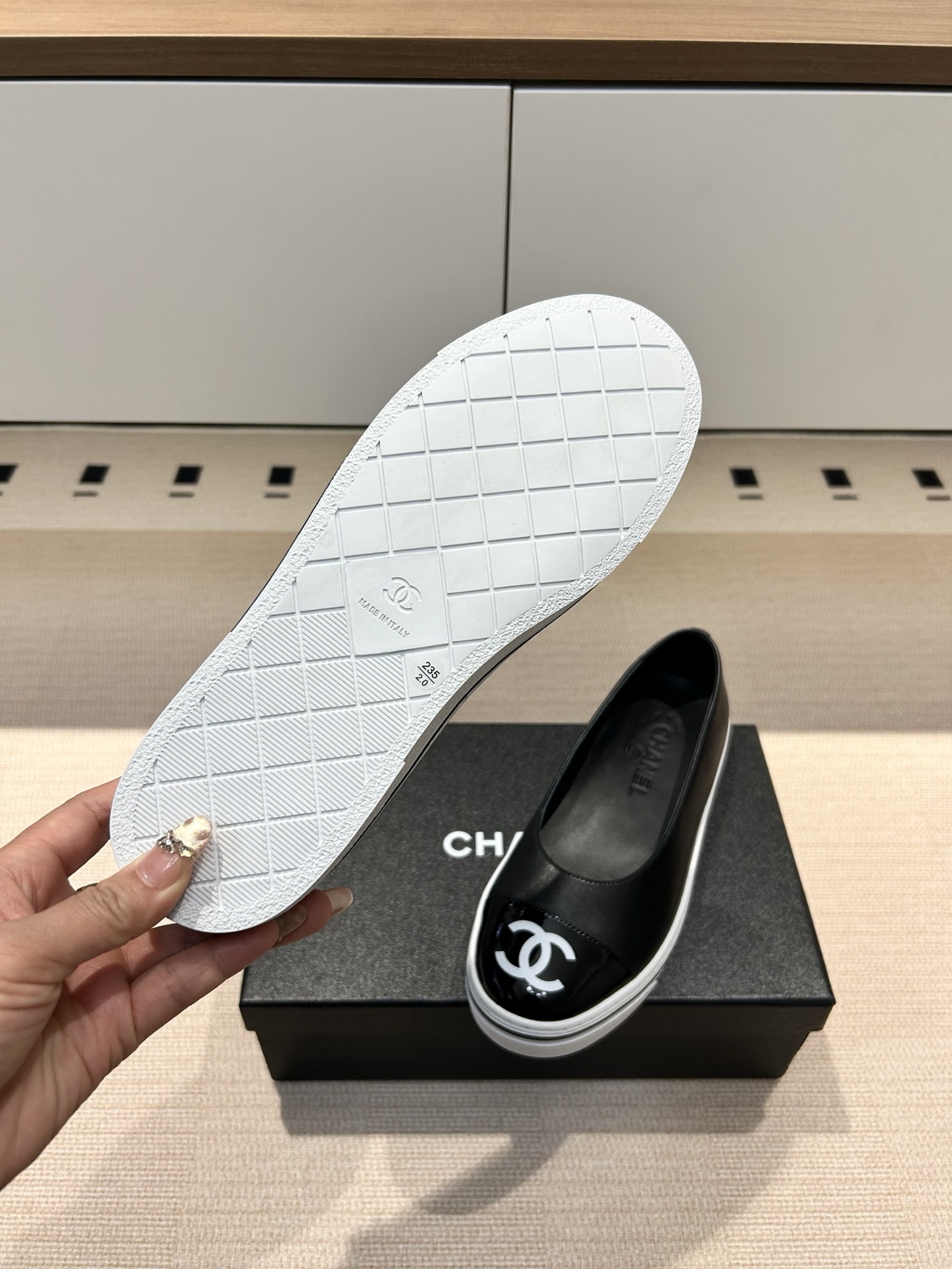 Chanel Chanel 26P 早春新款笨笨鞋 平底拼色单鞋