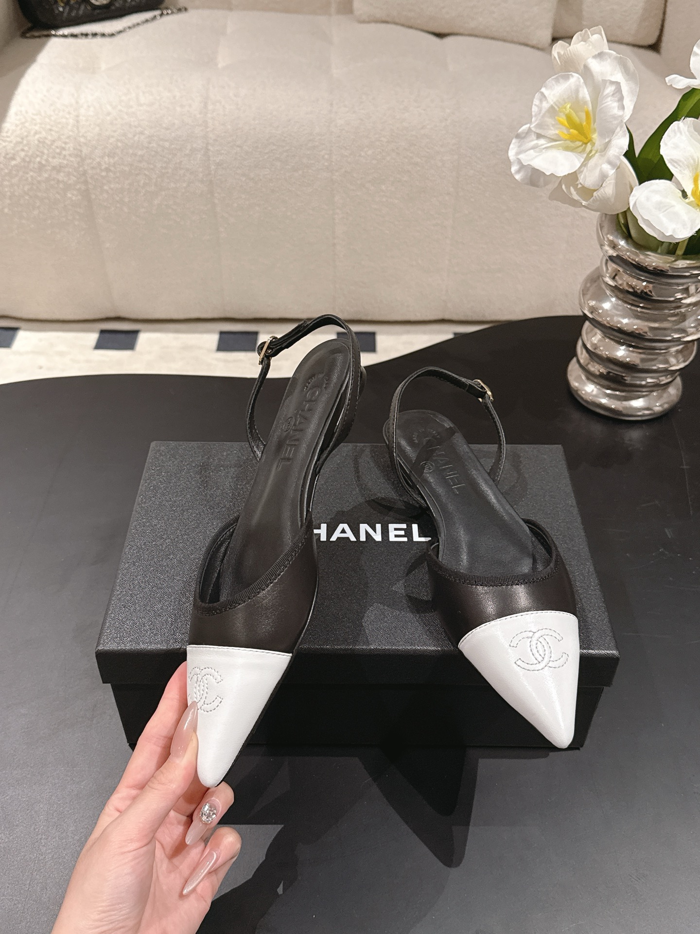 Chanel 𝐁𝐫𝐚𝐧𝐝：𝐂𝐇𝐀𝐍*𝐋
